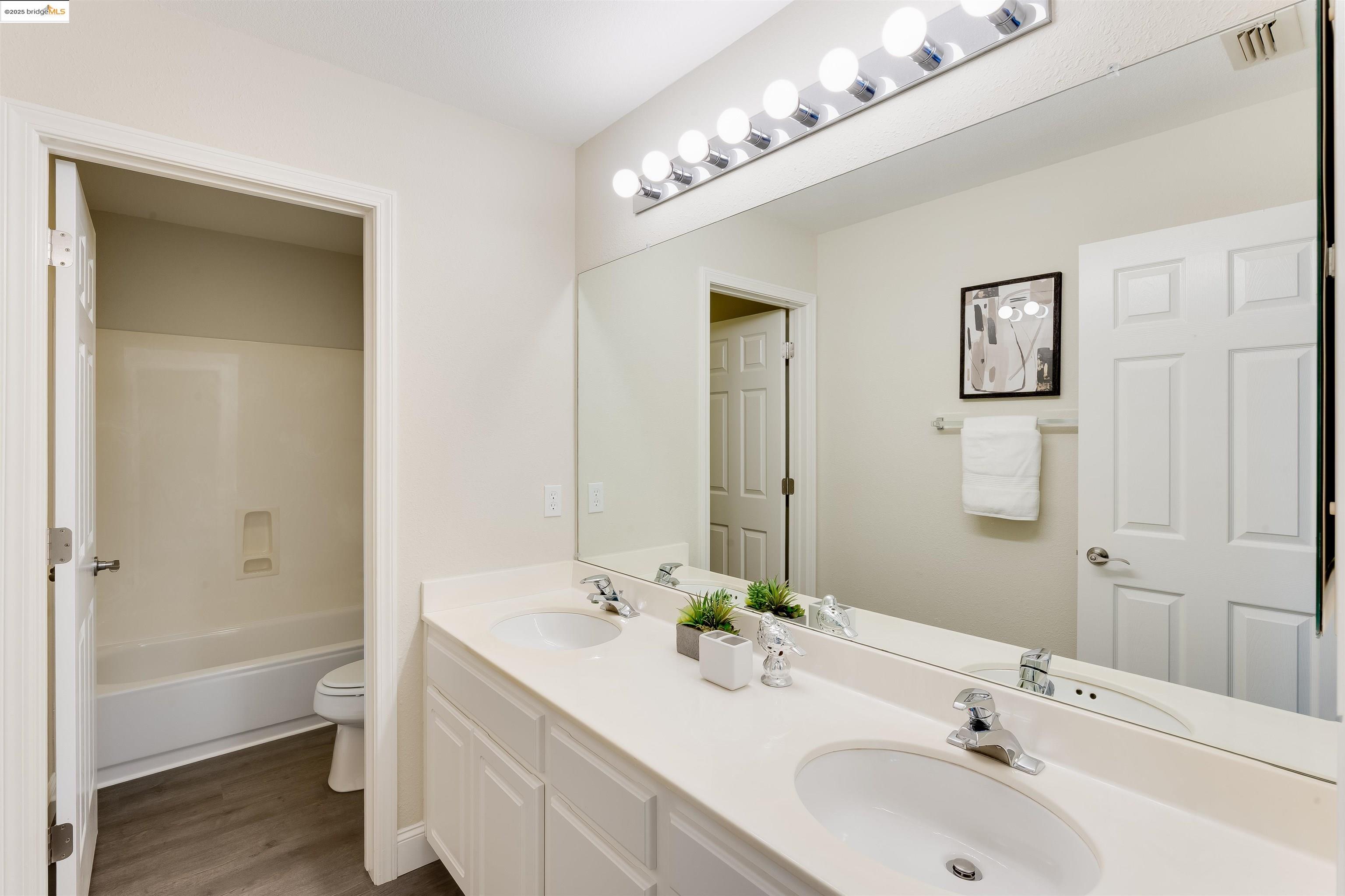 1067 Somersby Way, Brentwood, California 94513, 4 Bedrooms Bedrooms, 9 Rooms Rooms,2 BathroomsBathrooms,Residential,For Sale,1067 Somersby Way,41105833