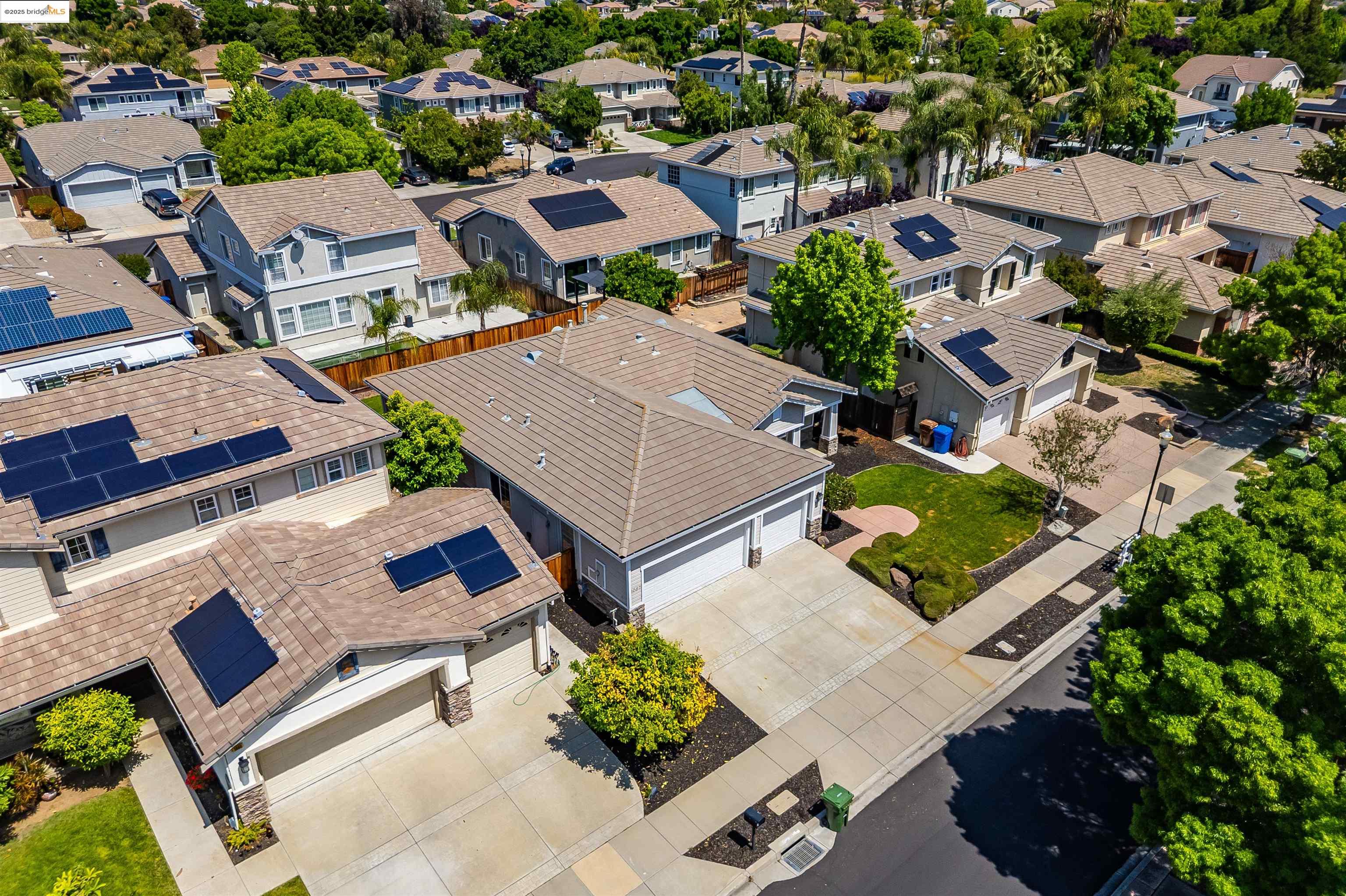 1067 Somersby Way, Brentwood, California 94513, 4 Bedrooms Bedrooms, 9 Rooms Rooms,2 BathroomsBathrooms,Residential,For Sale,1067 Somersby Way,41105833