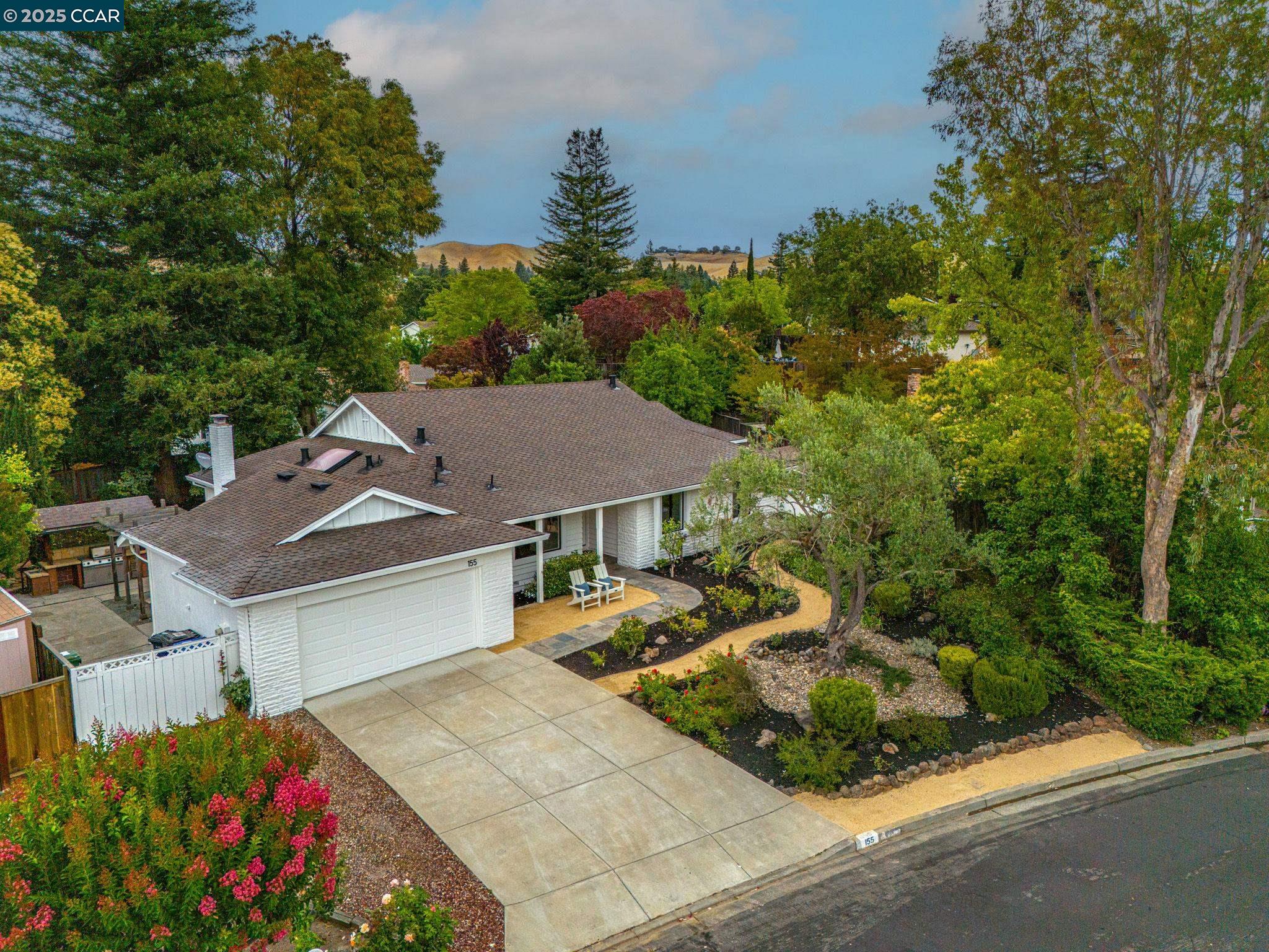 155 Saint Vincent Ct, Danville, California 94526, 4 Bedrooms Bedrooms, 10 Rooms Rooms,2 BathroomsBathrooms,Residential,For Sale,155 Saint Vincent Ct,41105835