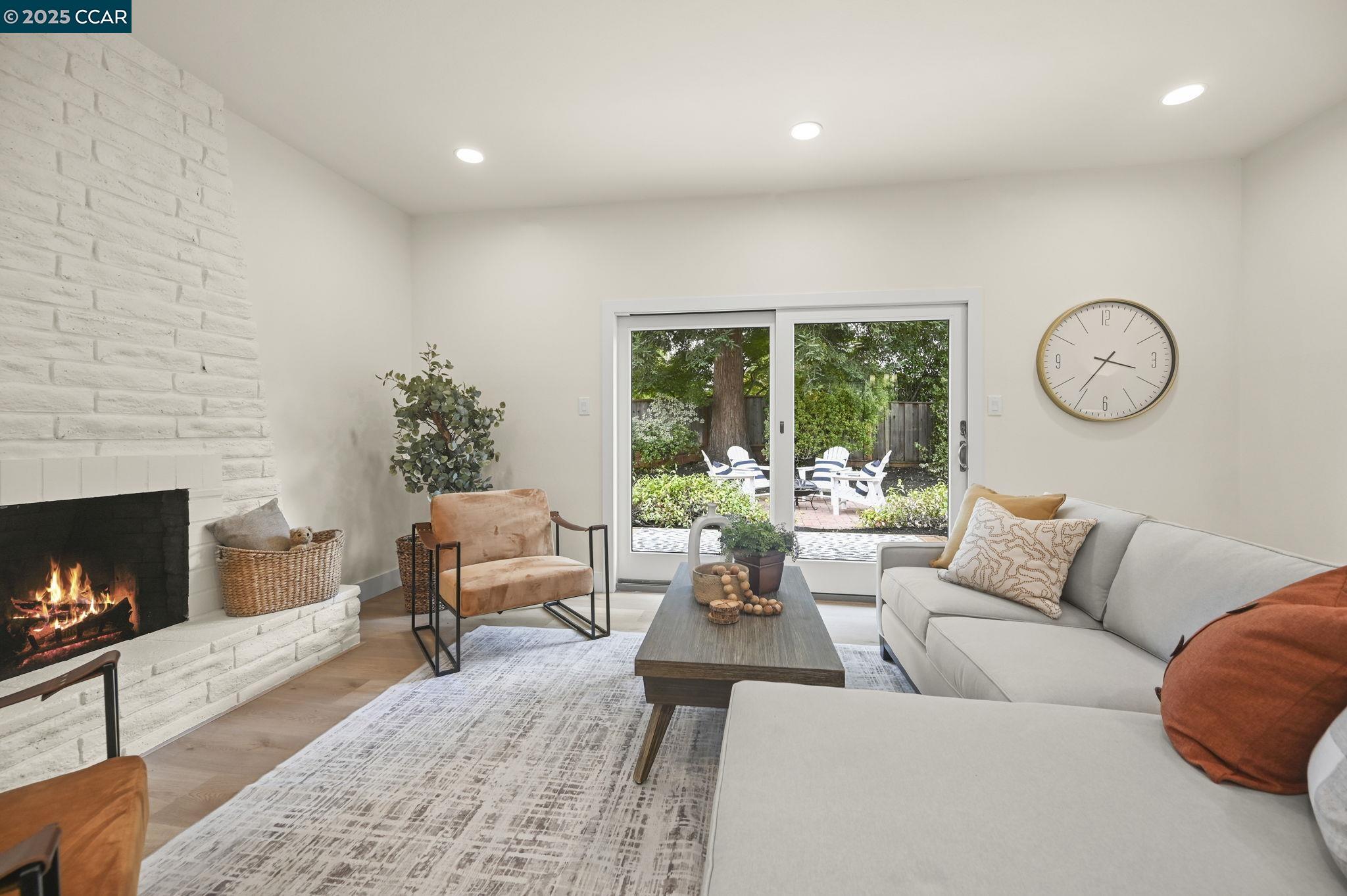 155 Saint Vincent Ct, Danville, California 94526, 4 Bedrooms Bedrooms, 10 Rooms Rooms,2 BathroomsBathrooms,Residential,For Sale,155 Saint Vincent Ct,41105835