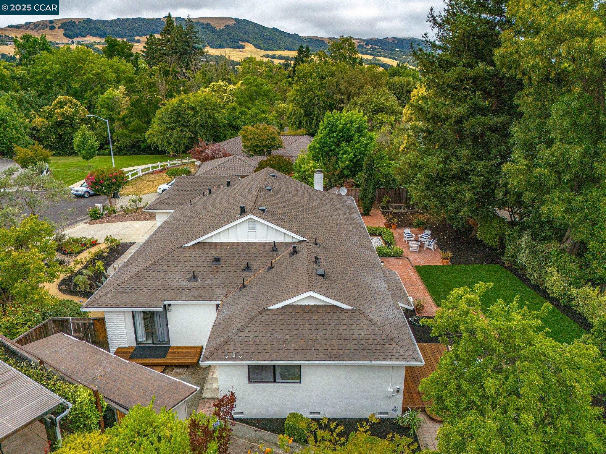 155 Saint Vincent Ct, Danville, California 94526, 4 Bedrooms Bedrooms, 10 Rooms Rooms,2 BathroomsBathrooms,Residential,For Sale,155 Saint Vincent Ct,41105835