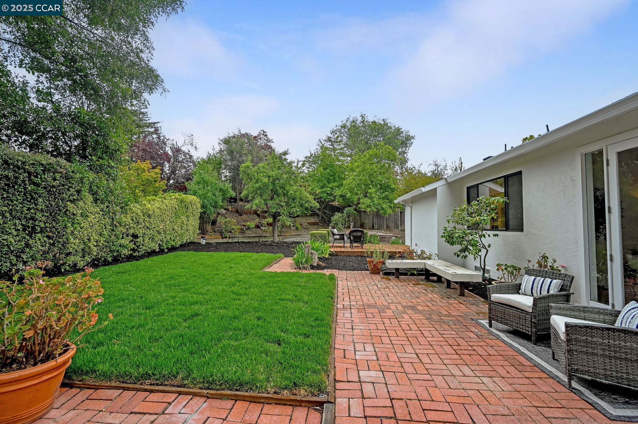 155 Saint Vincent Ct, Danville, California 94526, 4 Bedrooms Bedrooms, 10 Rooms Rooms,2 BathroomsBathrooms,Residential,For Sale,155 Saint Vincent Ct,41105835