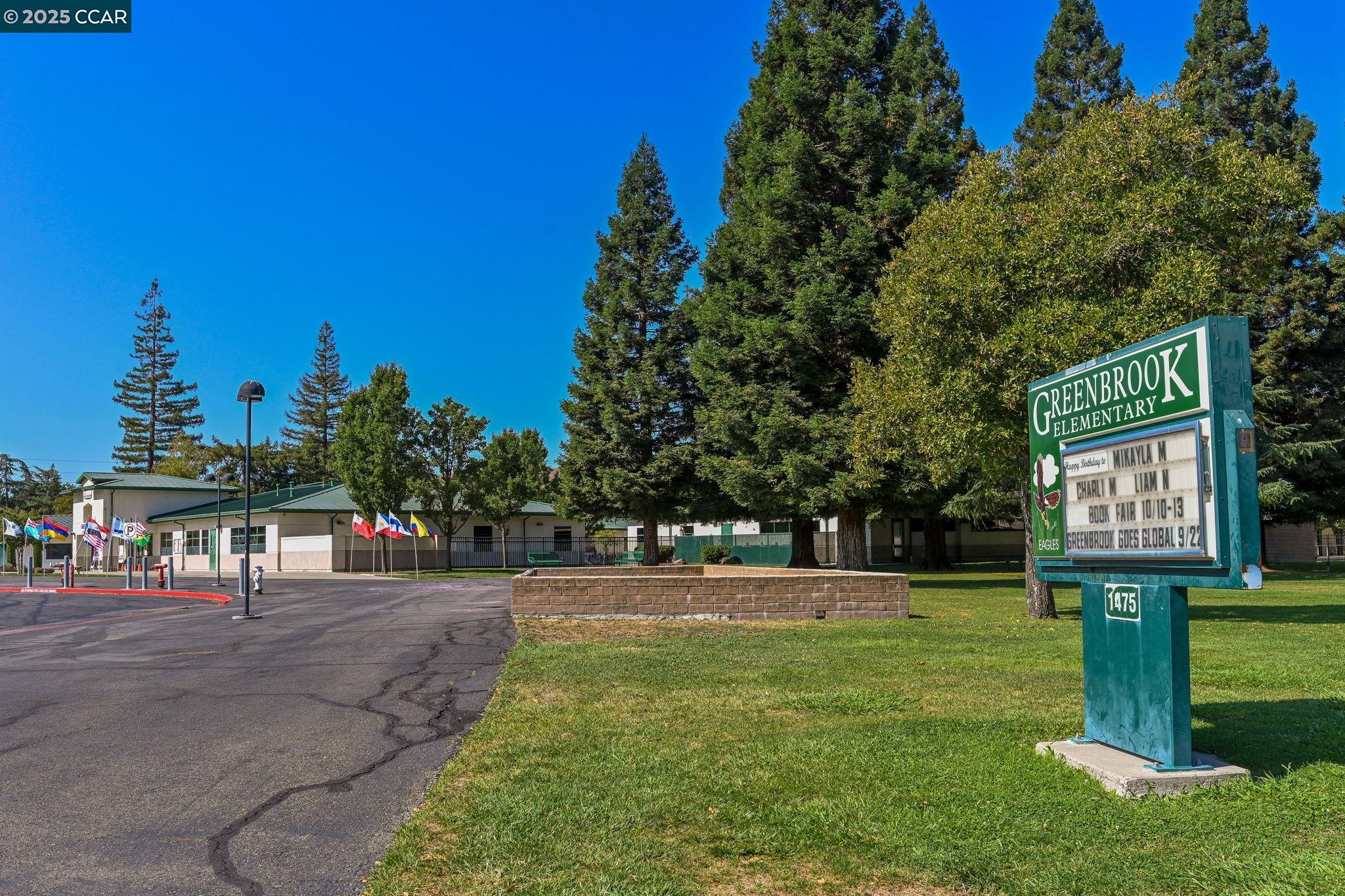 155 Saint Vincent Ct, Danville, California 94526, 4 Bedrooms Bedrooms, 10 Rooms Rooms,2 BathroomsBathrooms,Residential,For Sale,155 Saint Vincent Ct,41105835