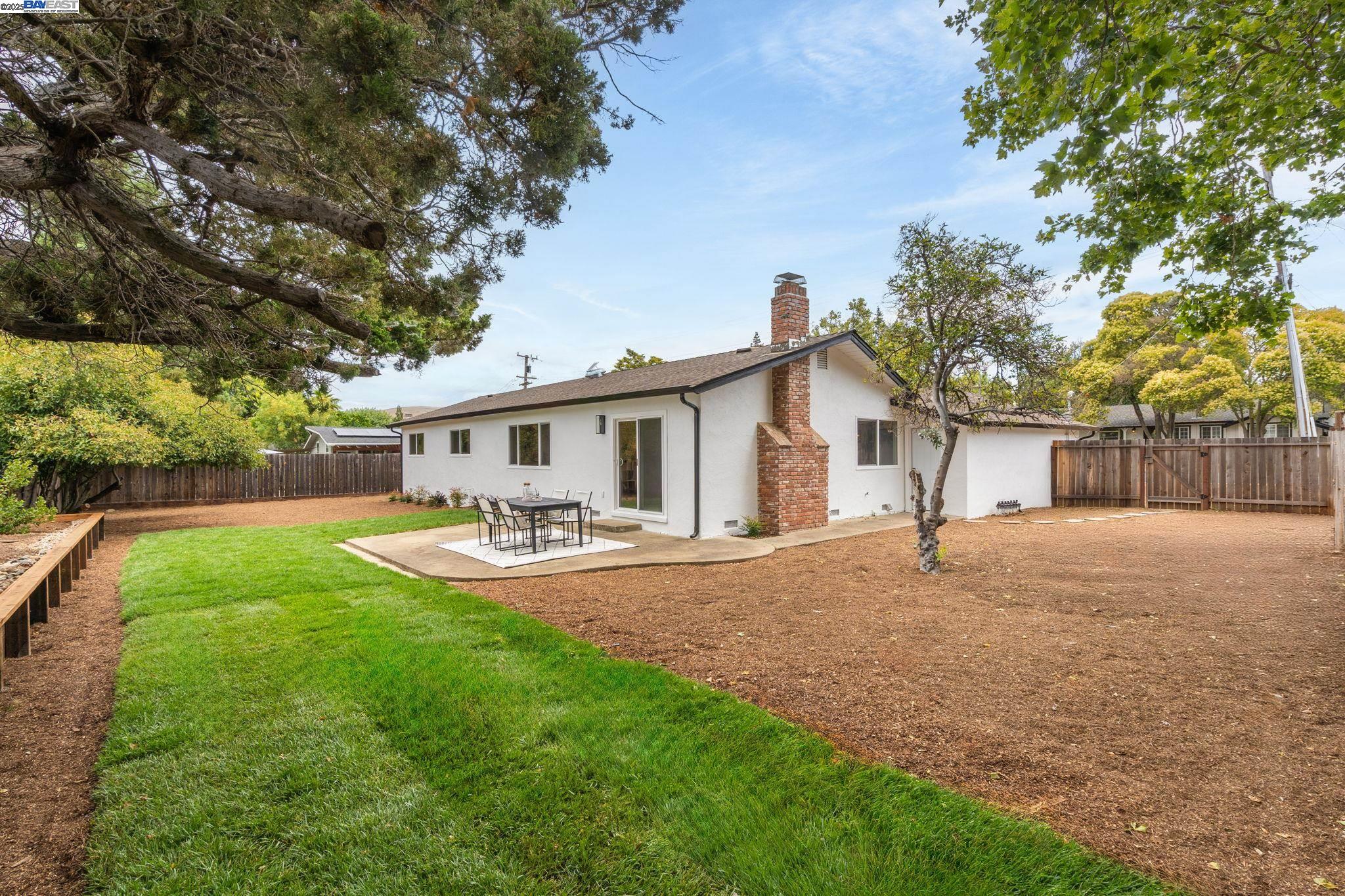 1377 El Camino Dr, Clayton, California 94517, 3 Bedrooms Bedrooms, 7 Rooms Rooms,2 BathroomsBathrooms,Residential,For Sale,1377 El Camino Dr,41105836