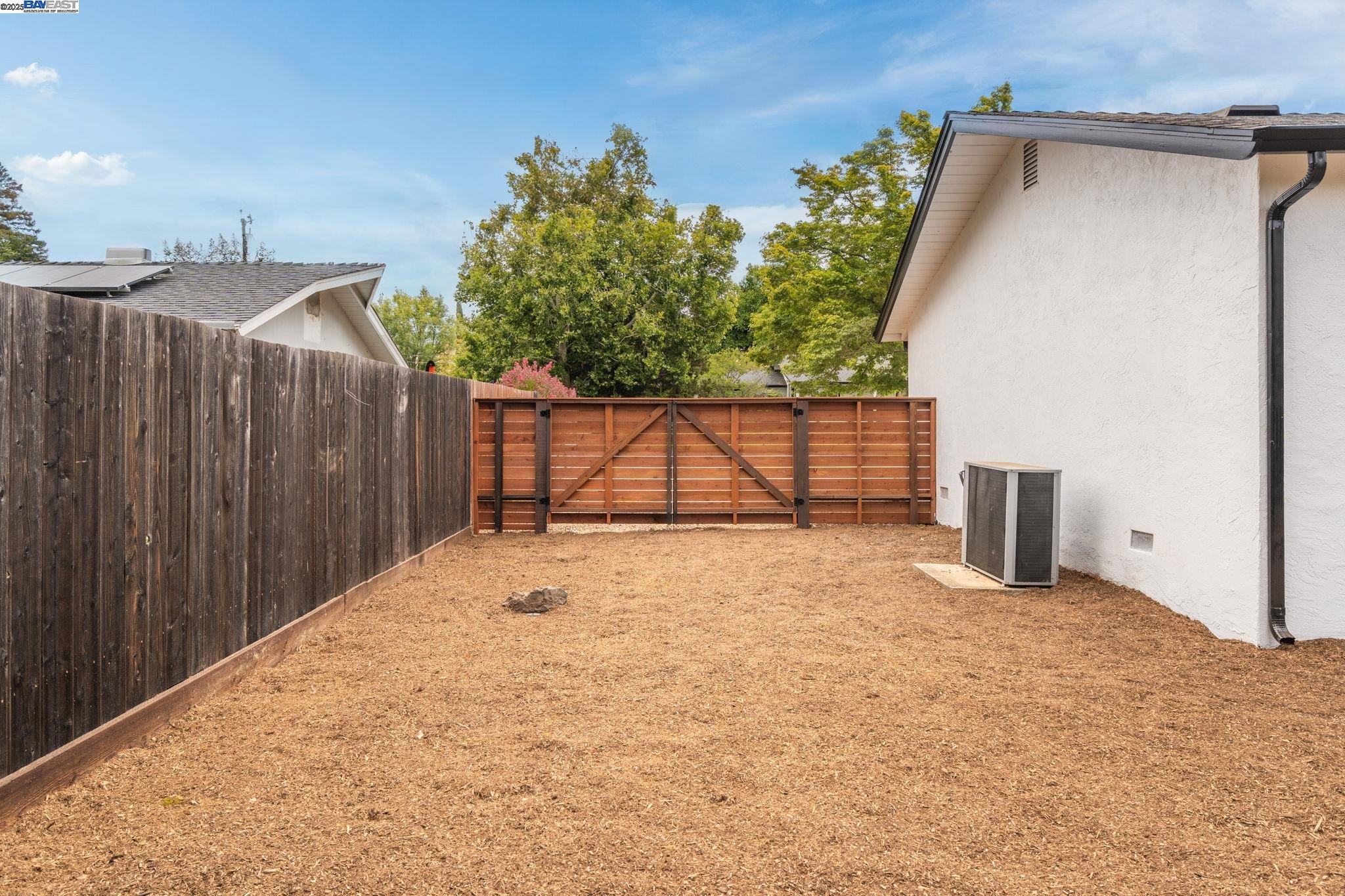 1377 El Camino Dr, Clayton, California 94517, 3 Bedrooms Bedrooms, 7 Rooms Rooms,2 BathroomsBathrooms,Residential,For Sale,1377 El Camino Dr,41105836