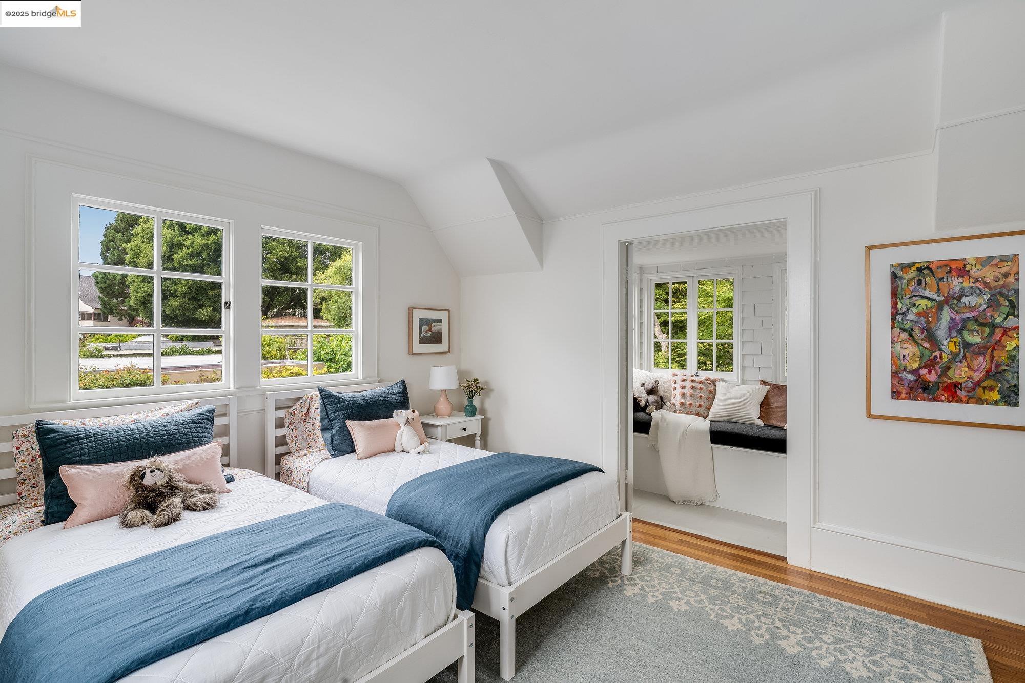 839 Mendocino Ave, Berkeley, California 94707, 3 Bedrooms Bedrooms, 8 Rooms Rooms,2 BathroomsBathrooms,Residential,For Sale,839 Mendocino Ave,41105837