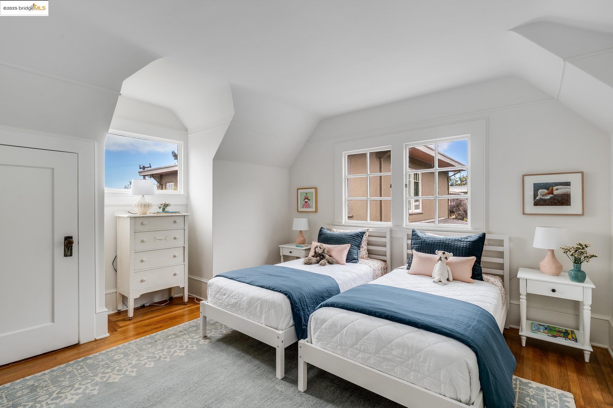 839 Mendocino Ave, Berkeley, California 94707, 3 Bedrooms Bedrooms, 8 Rooms Rooms,2 BathroomsBathrooms,Residential,For Sale,839 Mendocino Ave,41105837