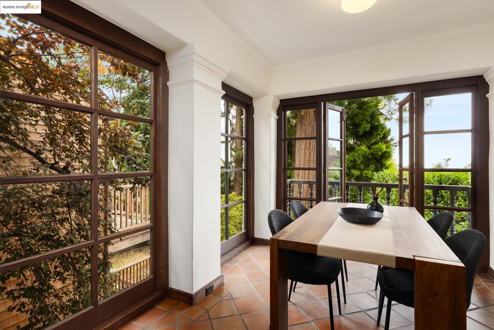 2583 Buena Vista Way, Berkeley, California 94708, 3 Bedrooms Bedrooms, 8 Rooms Rooms,2 BathroomsBathrooms,Residential,For Sale,2583 Buena Vista Way,41105839