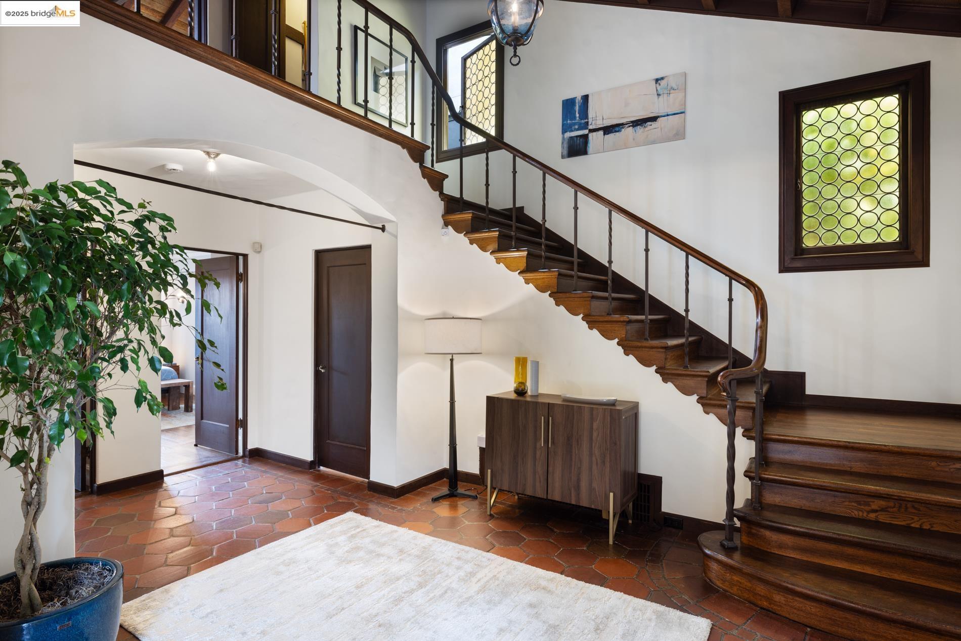 2583 Buena Vista Way, Berkeley, California 94708, 3 Bedrooms Bedrooms, 8 Rooms Rooms,2 BathroomsBathrooms,Residential,For Sale,2583 Buena Vista Way,41105839