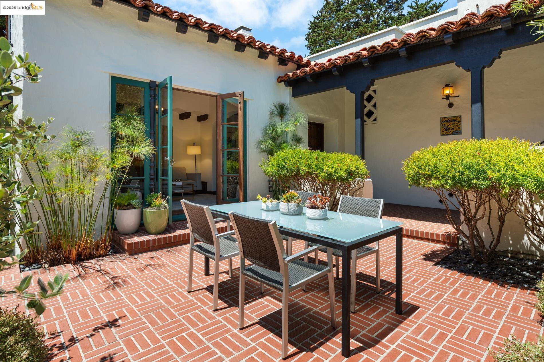 2583 Buena Vista Way, Berkeley, California 94708, 3 Bedrooms Bedrooms, 8 Rooms Rooms,2 BathroomsBathrooms,Residential,For Sale,2583 Buena Vista Way,41105839