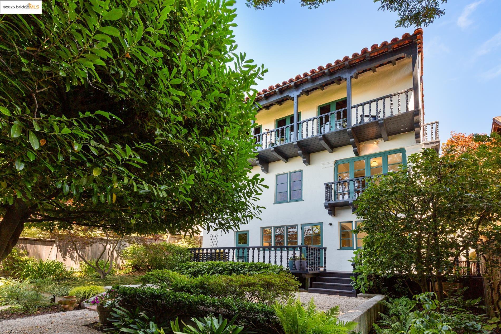 2583 Buena Vista Way, Berkeley, California 94708, 3 Bedrooms Bedrooms, 8 Rooms Rooms,2 BathroomsBathrooms,Residential,For Sale,2583 Buena Vista Way,41105839