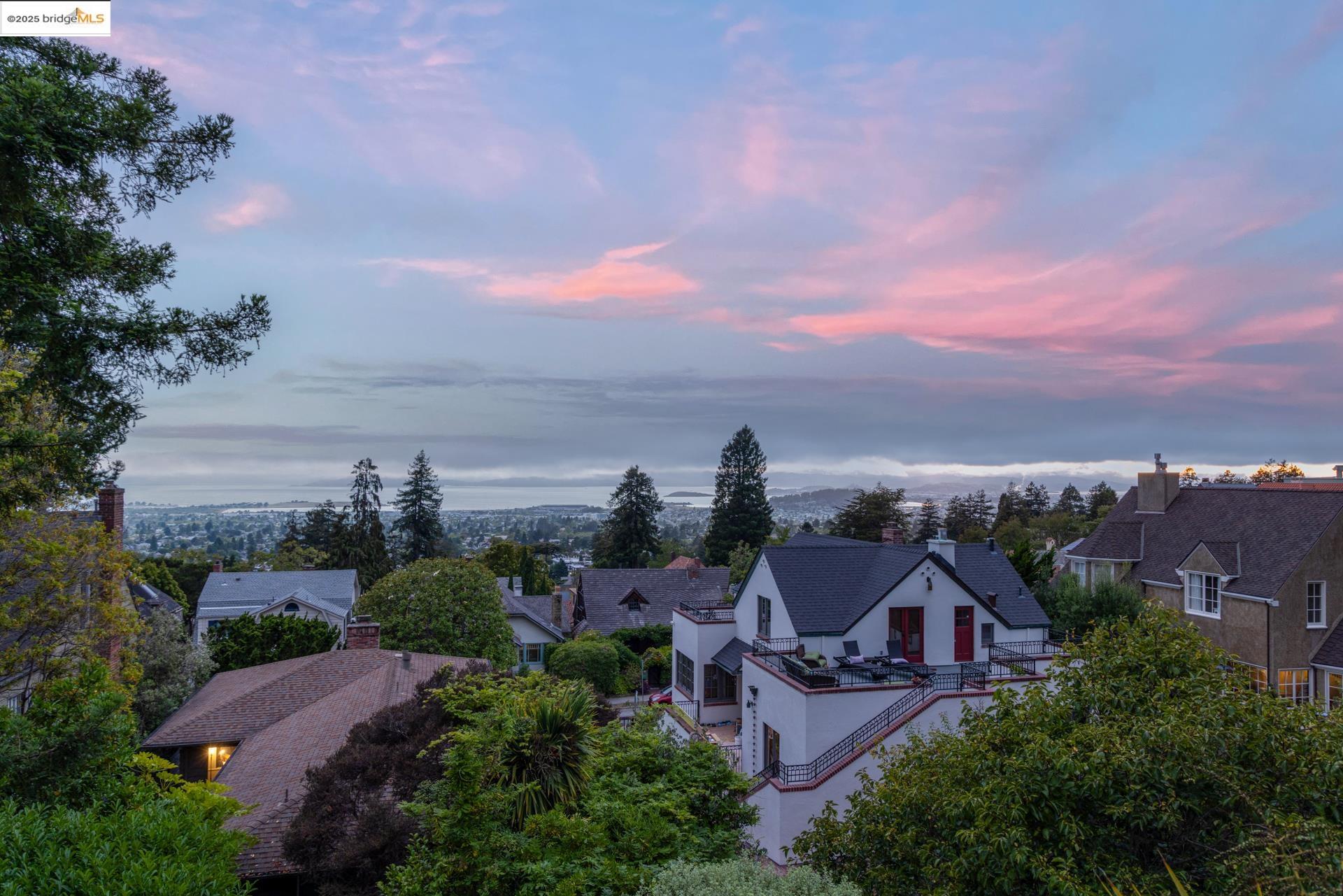 2583 Buena Vista Way, Berkeley, California 94708, 3 Bedrooms Bedrooms, 8 Rooms Rooms,2 BathroomsBathrooms,Residential,For Sale,2583 Buena Vista Way,41105839