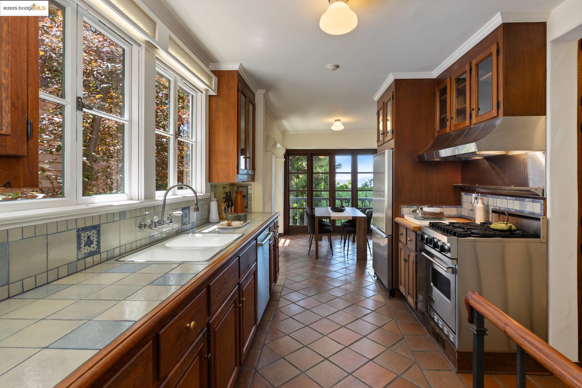 2583 Buena Vista Way, Berkeley, California 94708, 3 Bedrooms Bedrooms, 8 Rooms Rooms,2 BathroomsBathrooms,Residential,For Sale,2583 Buena Vista Way,41105839
