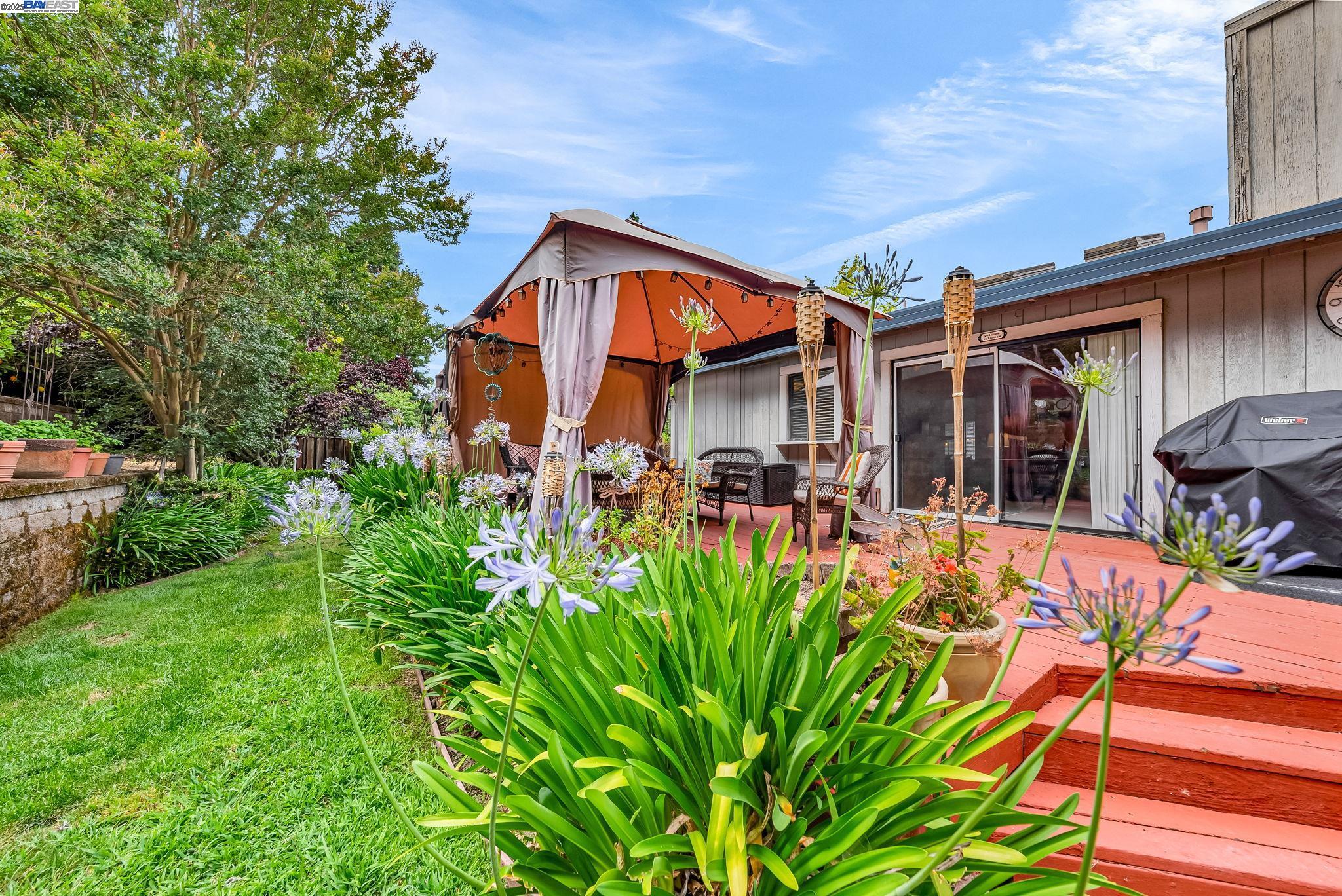 22 Cobblestone Ct, San Ramon, California 94583, 5 Bedrooms Bedrooms, 11 Rooms Rooms,3 BathroomsBathrooms,Residential,For Sale,22 Cobblestone Ct,41105840