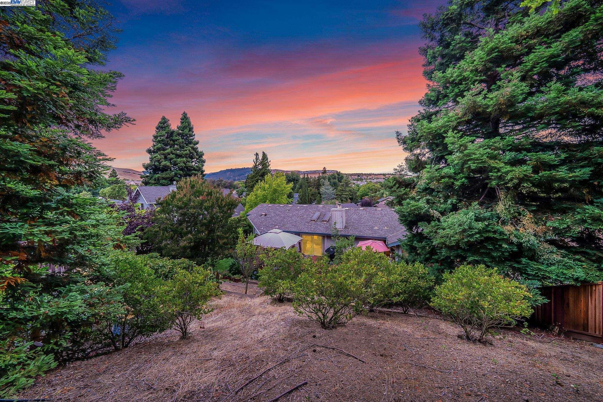 22 Cobblestone Ct, San Ramon, California 94583, 5 Bedrooms Bedrooms, 11 Rooms Rooms,3 BathroomsBathrooms,Residential,For Sale,22 Cobblestone Ct,41105840