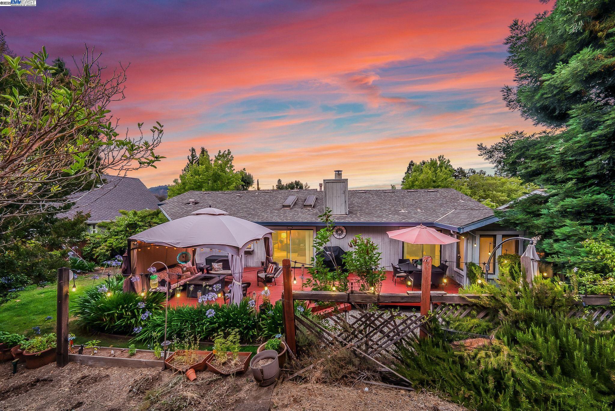 22 Cobblestone Ct, San Ramon, California 94583, 5 Bedrooms Bedrooms, 11 Rooms Rooms,3 BathroomsBathrooms,Residential,For Sale,22 Cobblestone Ct,41105840
