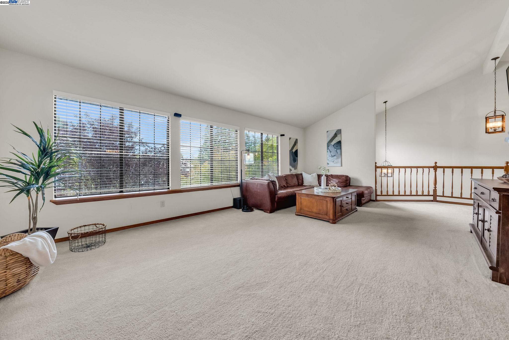 22 Cobblestone Ct, San Ramon, California 94583, 5 Bedrooms Bedrooms, 11 Rooms Rooms,3 BathroomsBathrooms,Residential,For Sale,22 Cobblestone Ct,41105840