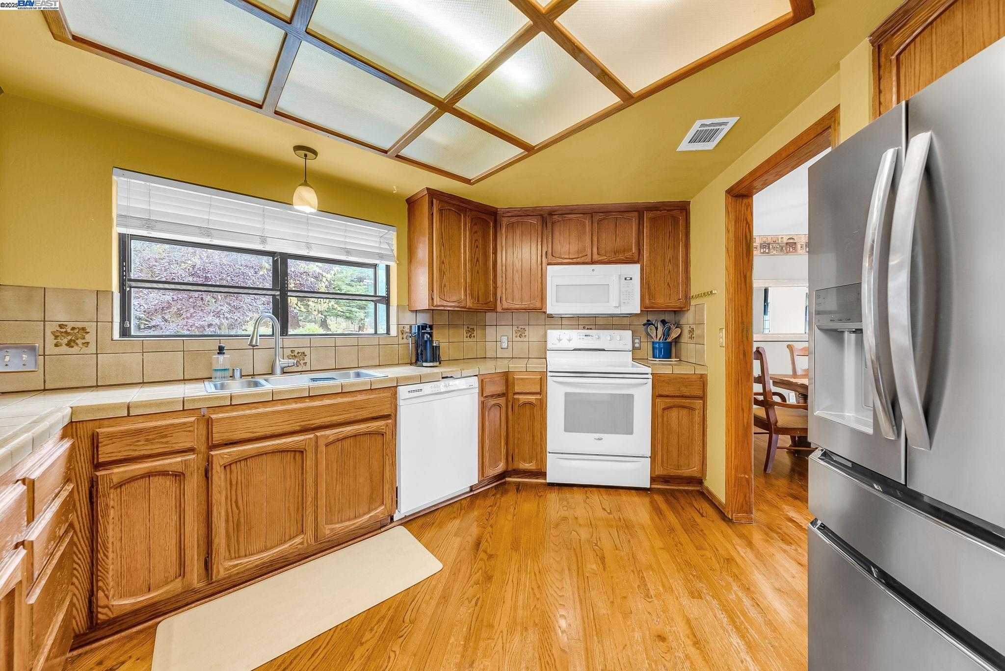 22 Cobblestone Ct, San Ramon, California 94583, 5 Bedrooms Bedrooms, 11 Rooms Rooms,3 BathroomsBathrooms,Residential,For Sale,22 Cobblestone Ct,41105840