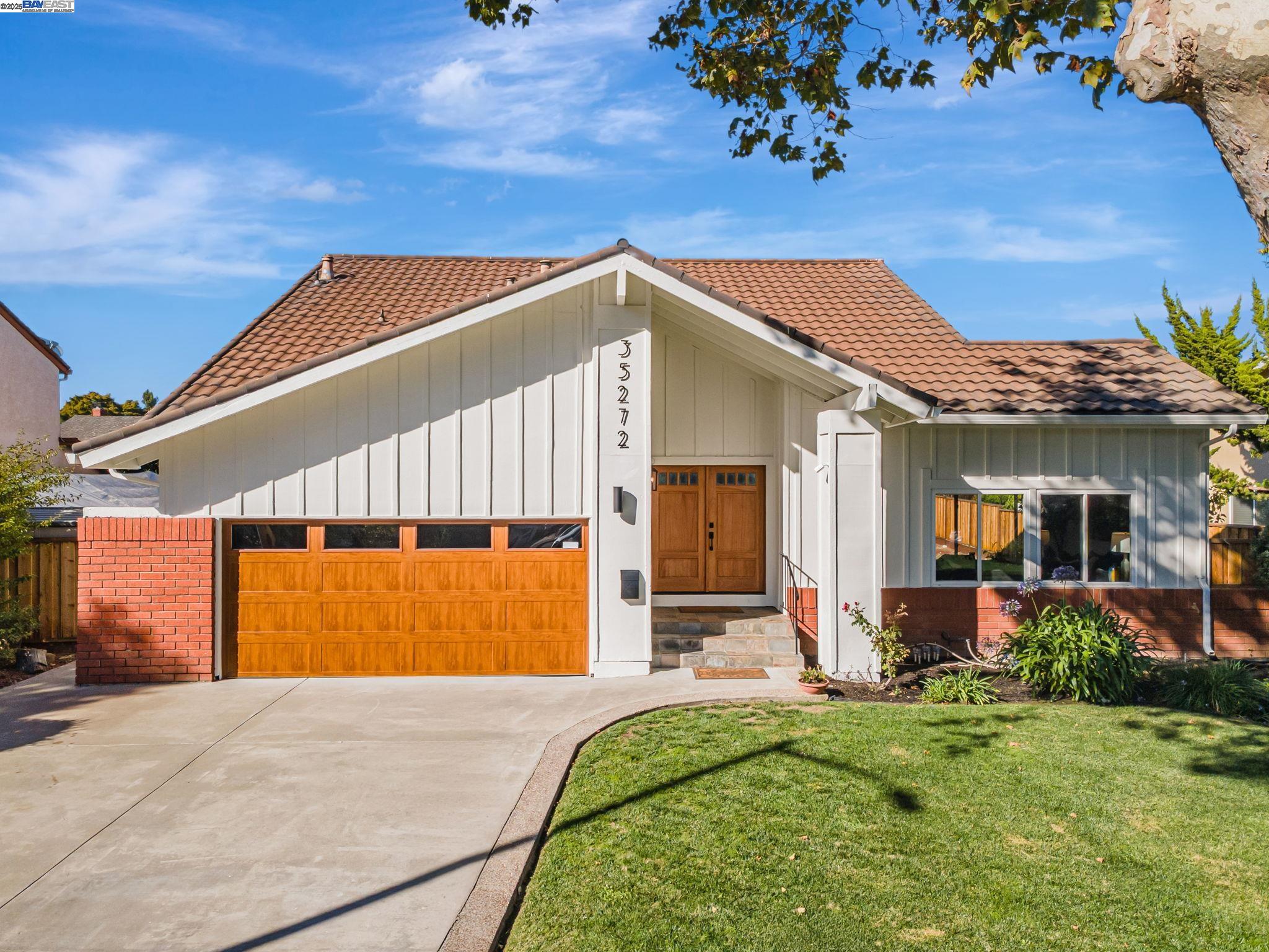 Detail Gallery Image 1 of 51 For 35272 Lake Blvd, Newark,  CA 94560 - 4 Beds | 2/1 Baths
