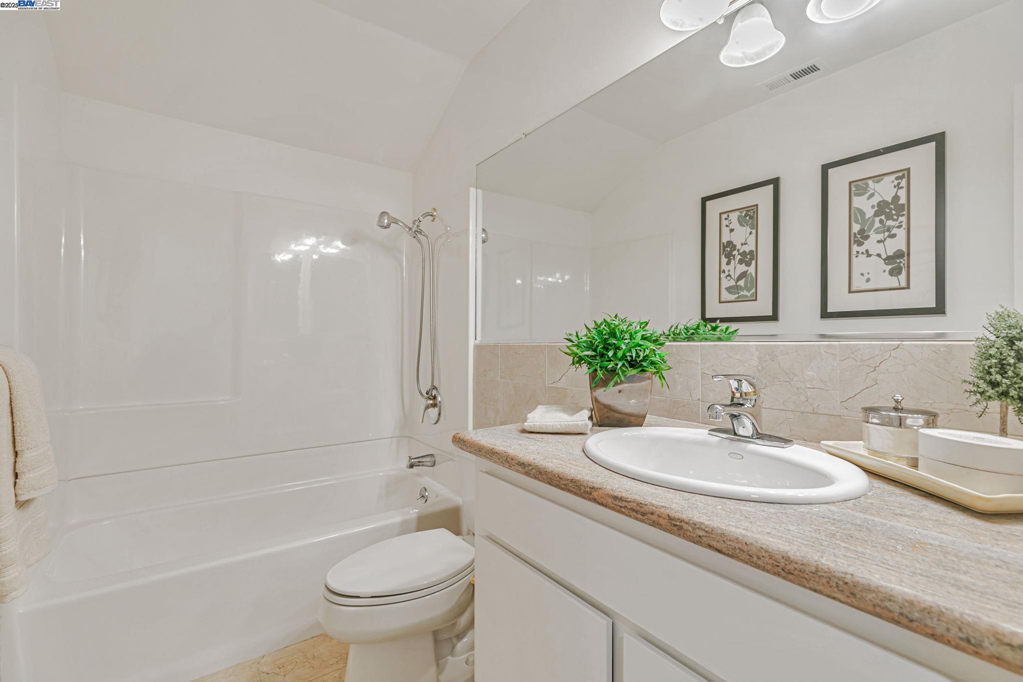 Detail Gallery Image 27 of 51 For 35272 Lake Blvd, Newark,  CA 94560 - 4 Beds | 2/1 Baths