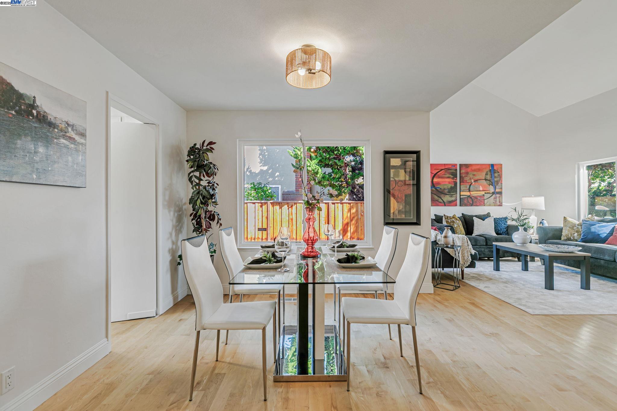 Detail Gallery Image 9 of 51 For 35272 Lake Blvd, Newark,  CA 94560 - 4 Beds | 2/1 Baths