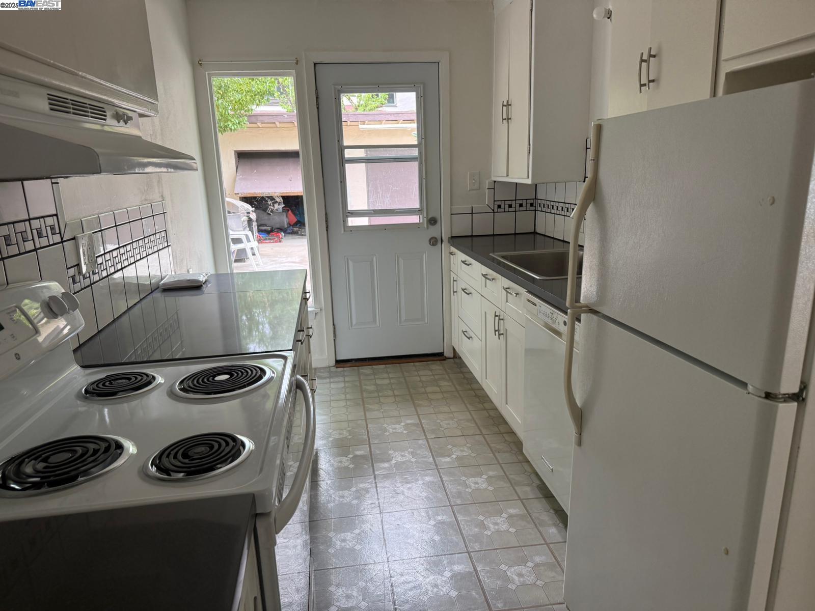 987 Paulson, Lafayette, California 94549, 1 Bedroom Bedrooms, 4 Rooms Rooms,1 BathroomBathrooms,Residential Lease,For Rent,987 Paulson,41105844