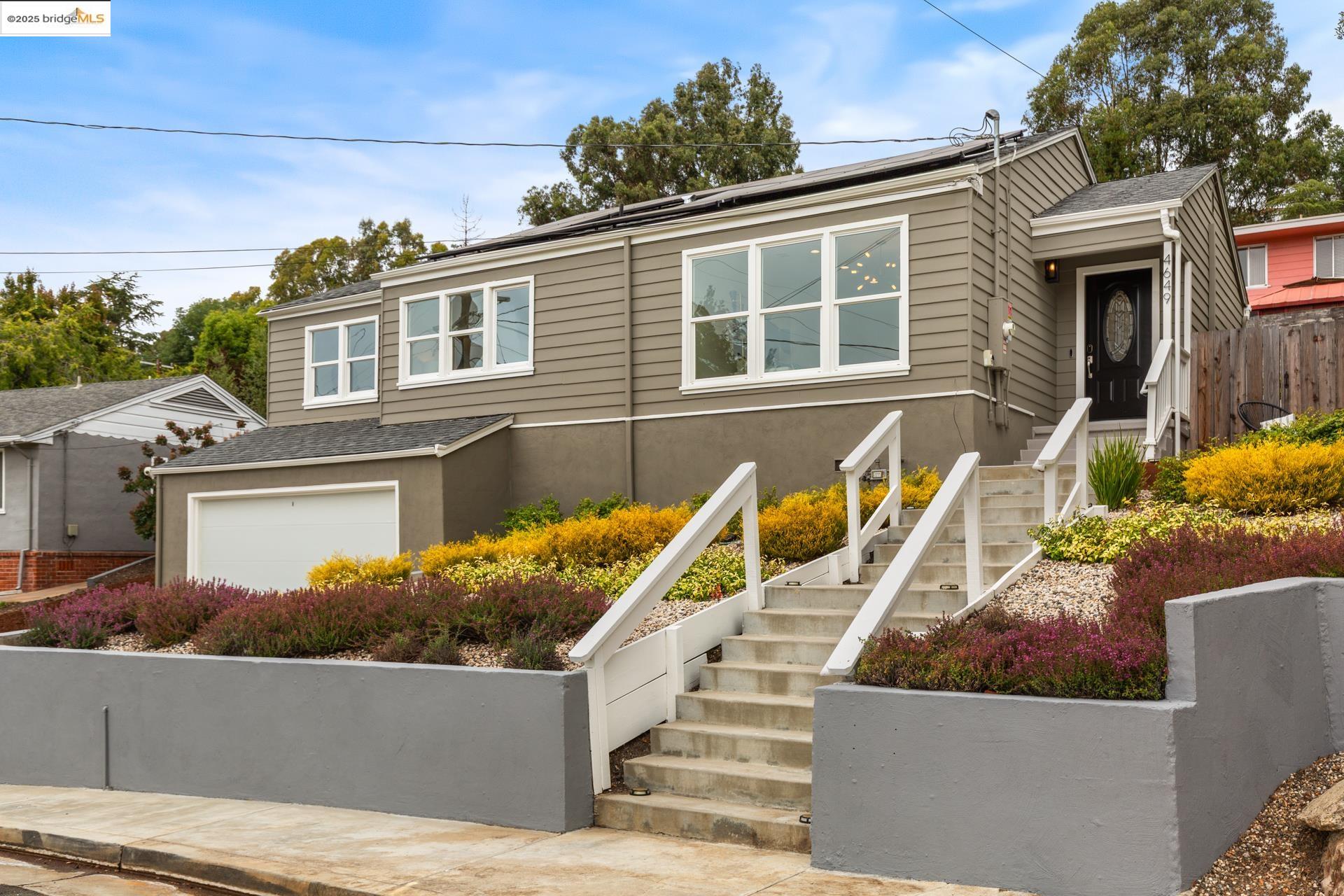 Detail Gallery Image 1 of 1 For 4649 Fieldbrook Rd, Oakland,  CA 94619 - 3 Beds | 2 Baths