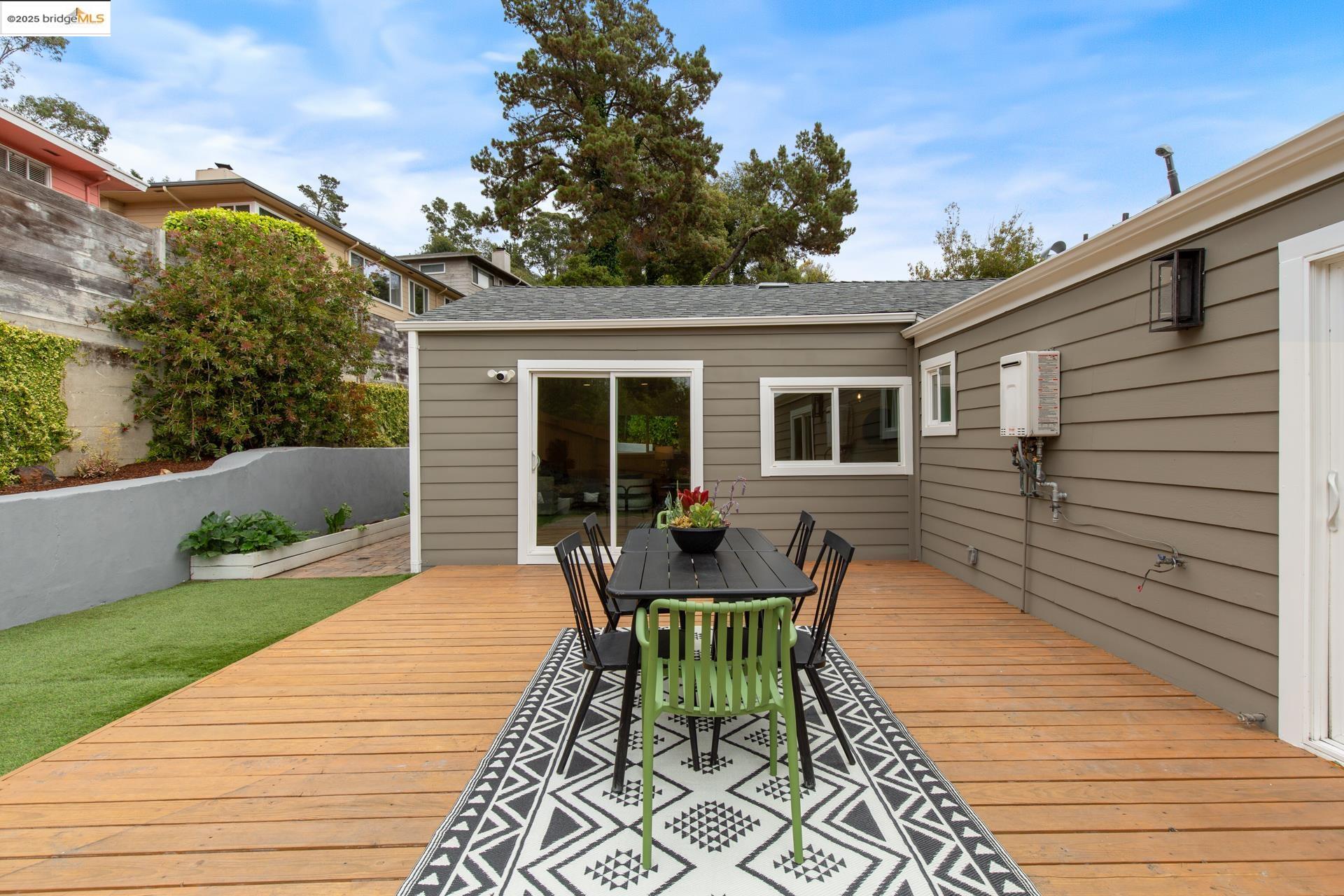 4649 Fieldbrook Rd, Oakland, California 94619, 3 Bedrooms Bedrooms, 7 Rooms Rooms,2 BathroomsBathrooms,Residential,For Sale,4649 Fieldbrook Rd,41105845