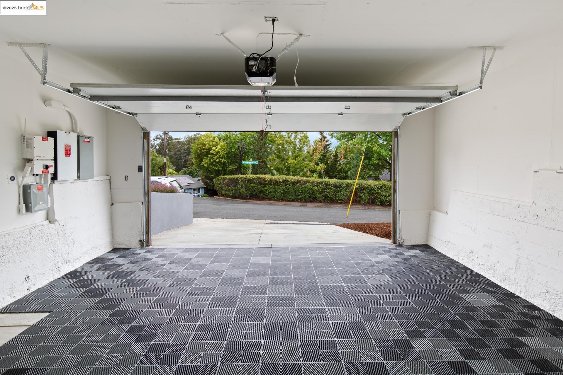 4649 Fieldbrook Rd, Oakland, California 94619, 3 Bedrooms Bedrooms, 7 Rooms Rooms,2 BathroomsBathrooms,Residential,For Sale,4649 Fieldbrook Rd,41105845