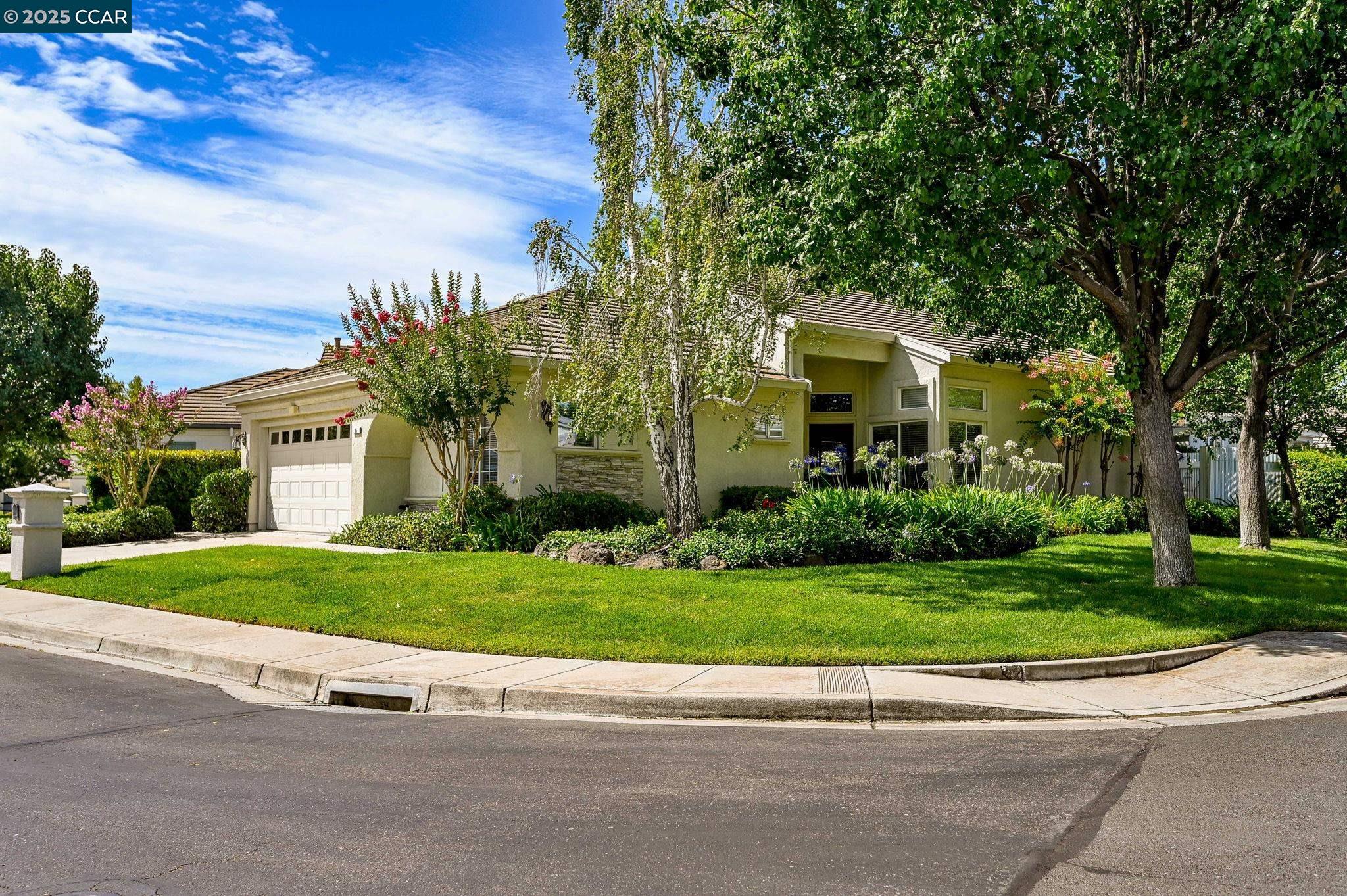 95 Goldspur Way, Brentwood, California 94513, 2 Bedrooms Bedrooms, 6 Rooms Rooms,2 BathroomsBathrooms,Residential,For Sale,95 Goldspur Way,41105847