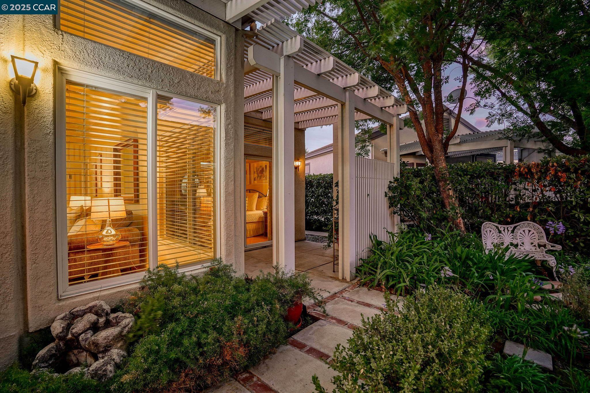 95 Goldspur Way, Brentwood, California 94513, 2 Bedrooms Bedrooms, 6 Rooms Rooms,2 BathroomsBathrooms,Residential,For Sale,95 Goldspur Way,41105847