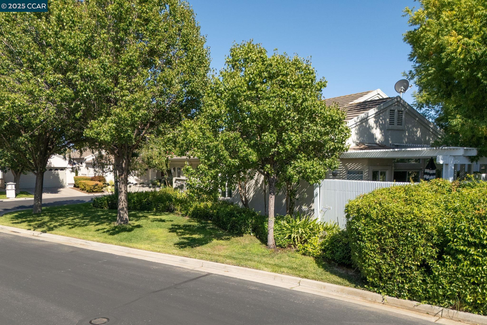 95 Goldspur Way, Brentwood, California 94513, 2 Bedrooms Bedrooms, 6 Rooms Rooms,2 BathroomsBathrooms,Residential,For Sale,95 Goldspur Way,41105847