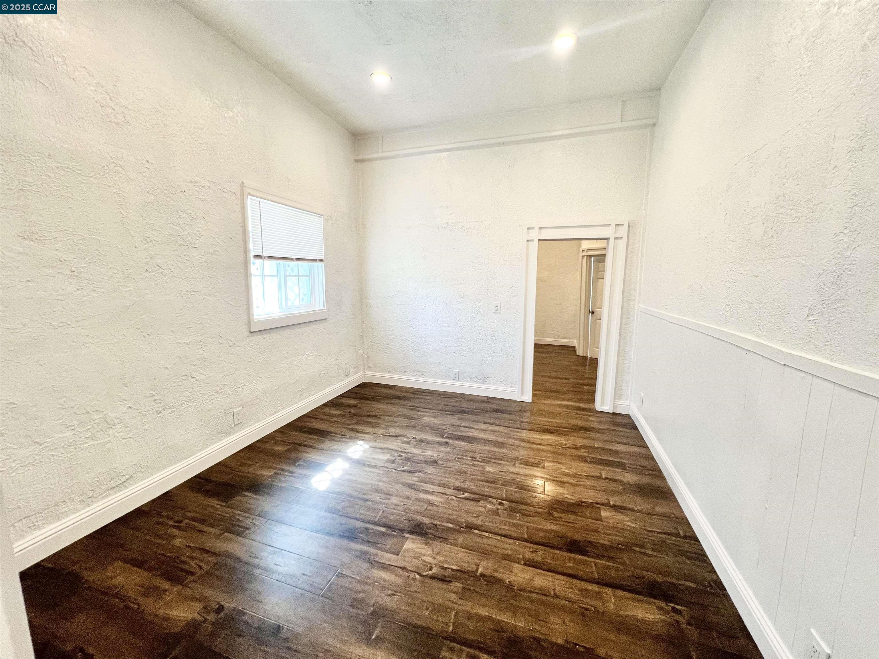 1709 Peralta St # 1709, Oakland, California 94607, 2 Bedrooms Bedrooms, 6 Rooms Rooms,1 BathroomBathrooms,Residential Lease,For Rent,1709 Peralta St # 1709,41105848