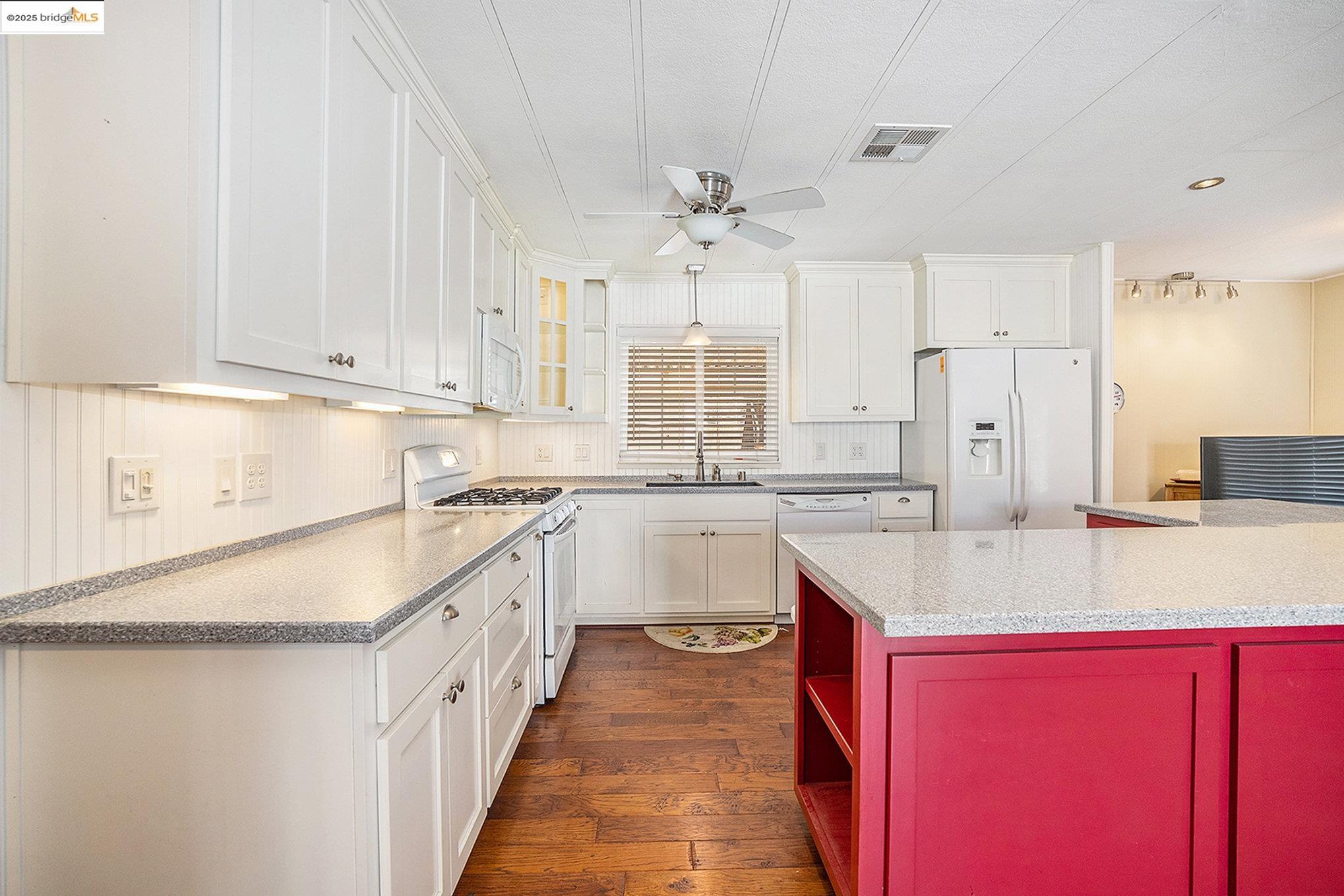 121 Zartop, Oakley, California 94561, 2 Bedrooms Bedrooms, 5 Rooms Rooms,2 BathroomsBathrooms,Manufactured In Park,For Sale,121 Zartop,41105849