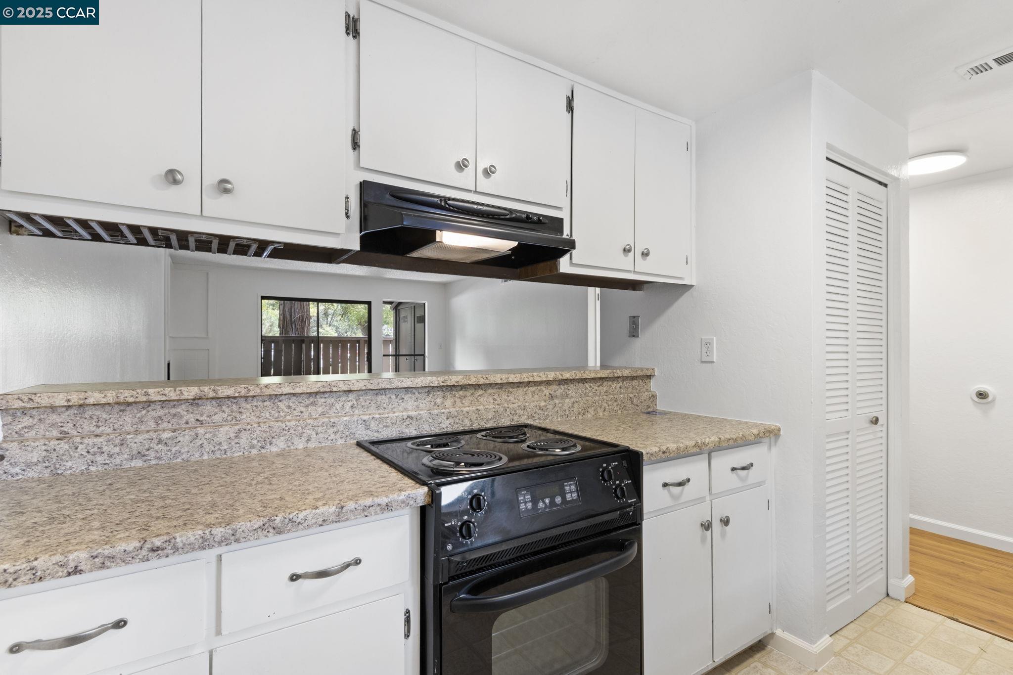 Photo #5: 41105850 Listing 