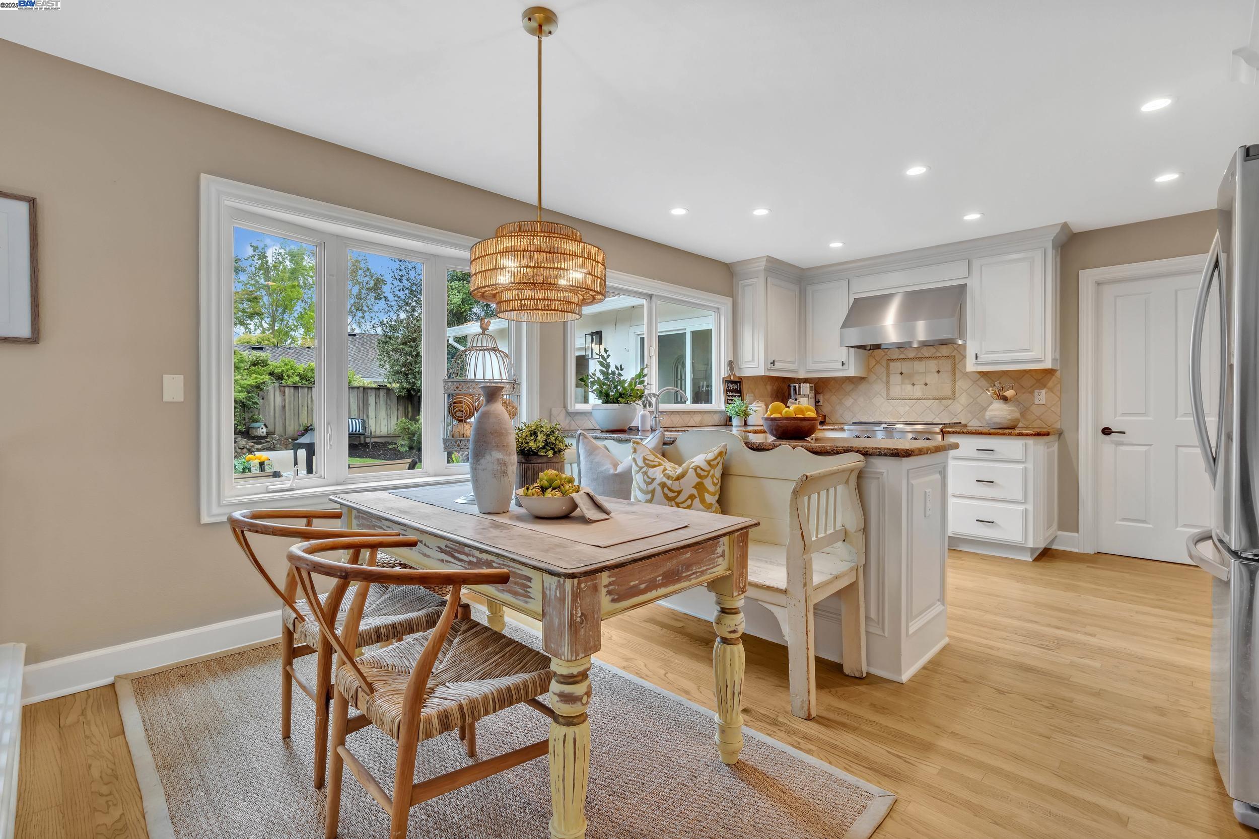 62 Saint Luke Ct, Danville, California 94526, 4 Bedrooms Bedrooms, 9 Rooms Rooms,2 BathroomsBathrooms,Residential,For Sale,62 Saint Luke Ct,41105854