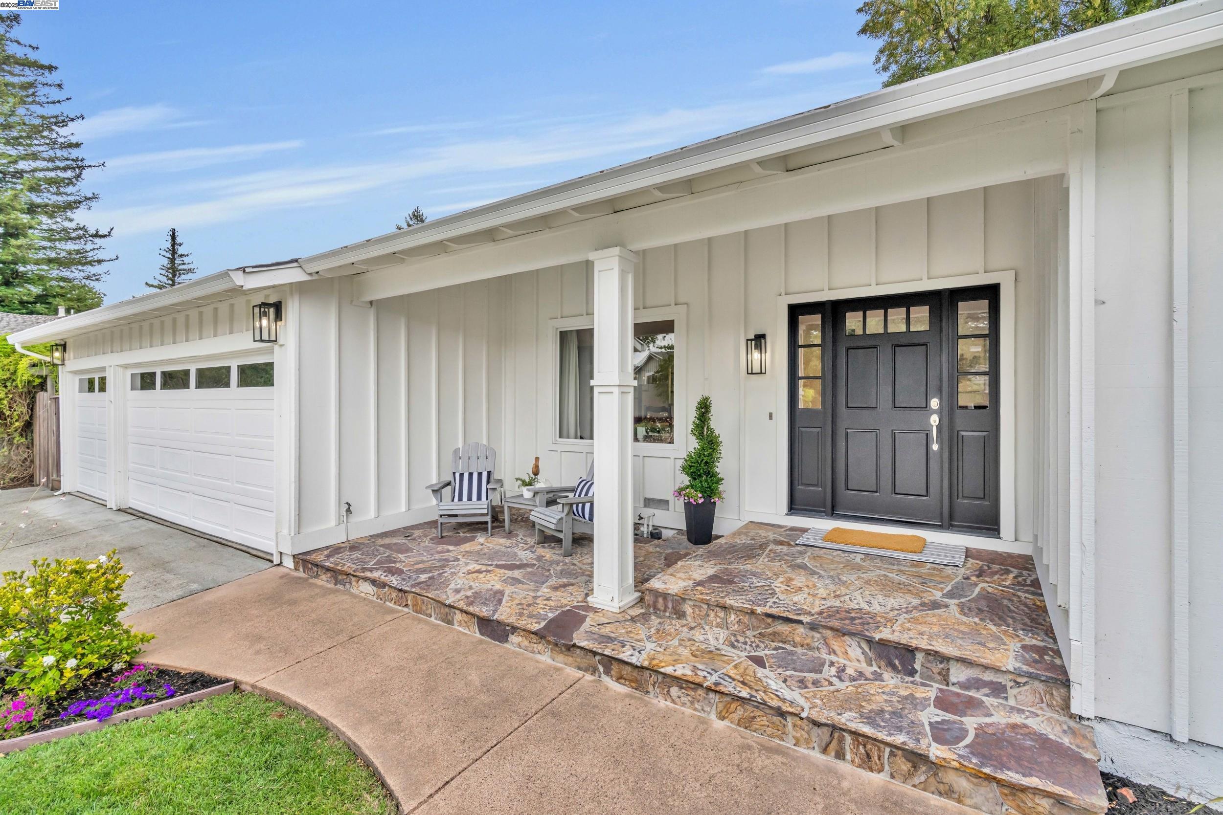 62 Saint Luke Ct, Danville, California 94526, 4 Bedrooms Bedrooms, 9 Rooms Rooms,2 BathroomsBathrooms,Residential,For Sale,62 Saint Luke Ct,41105854
