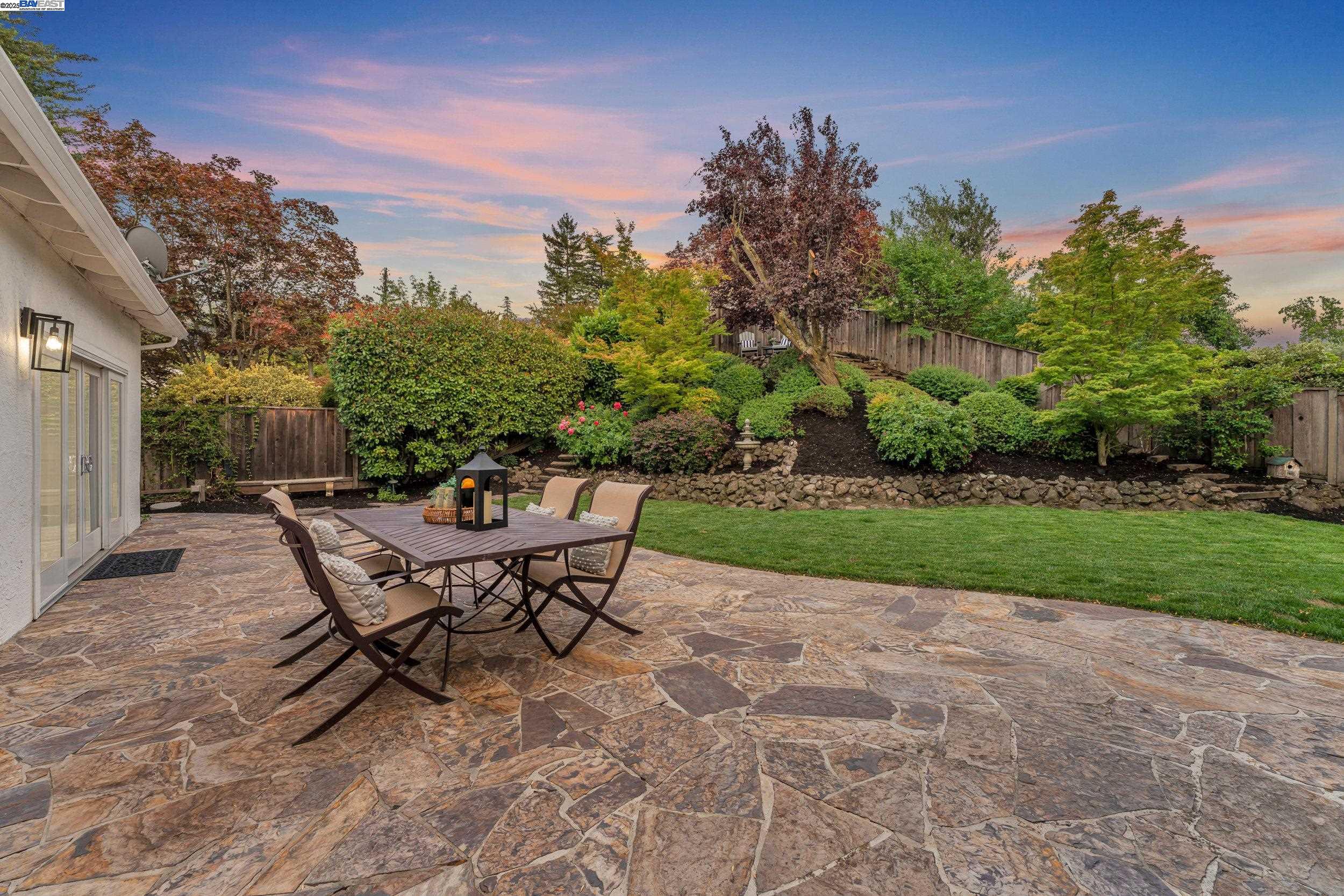 62 Saint Luke Ct, Danville, California 94526, 4 Bedrooms Bedrooms, 9 Rooms Rooms,2 BathroomsBathrooms,Residential,For Sale,62 Saint Luke Ct,41105854