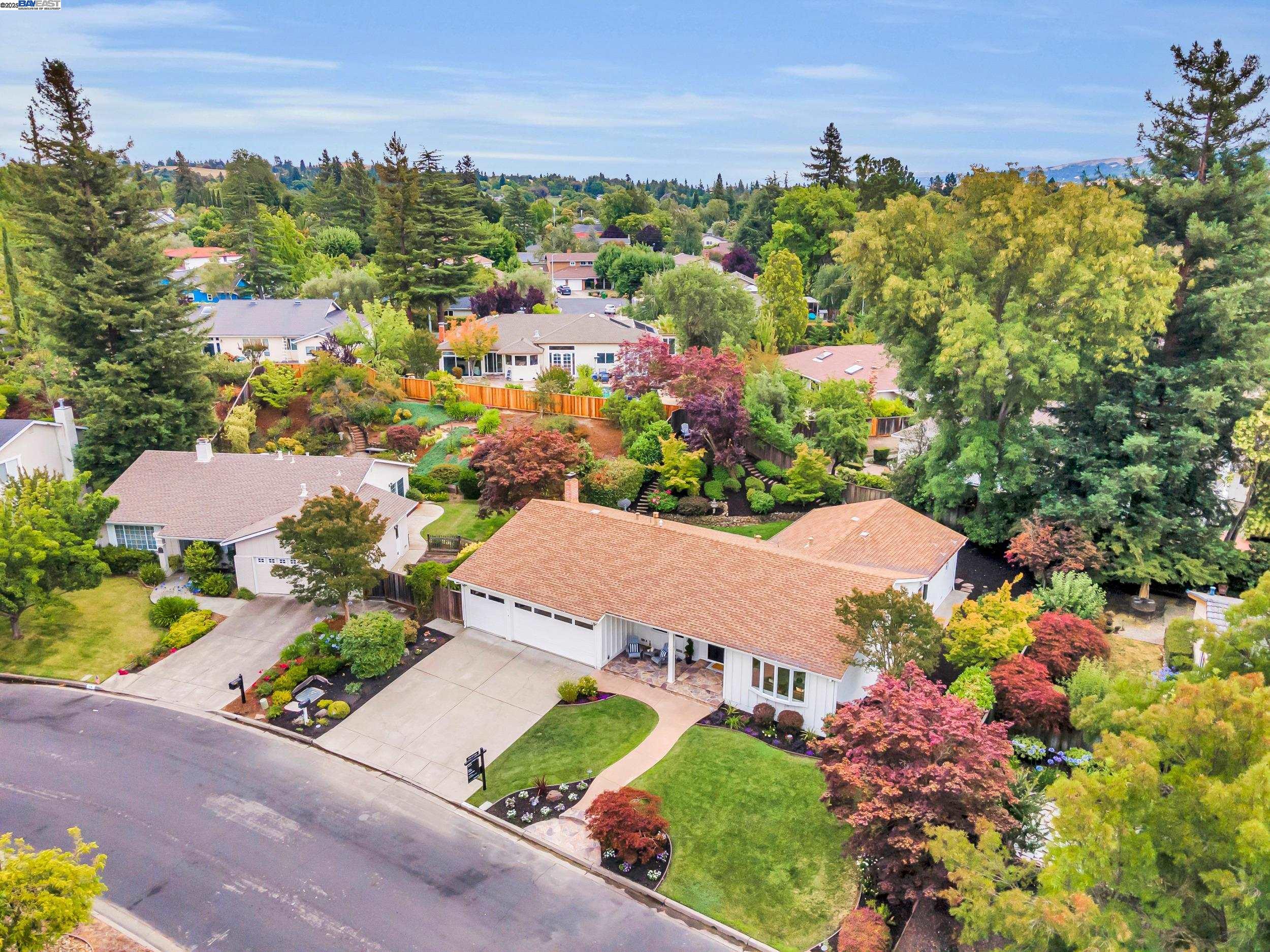 62 Saint Luke Ct, Danville, California 94526, 4 Bedrooms Bedrooms, 9 Rooms Rooms,2 BathroomsBathrooms,Residential,For Sale,62 Saint Luke Ct,41105854