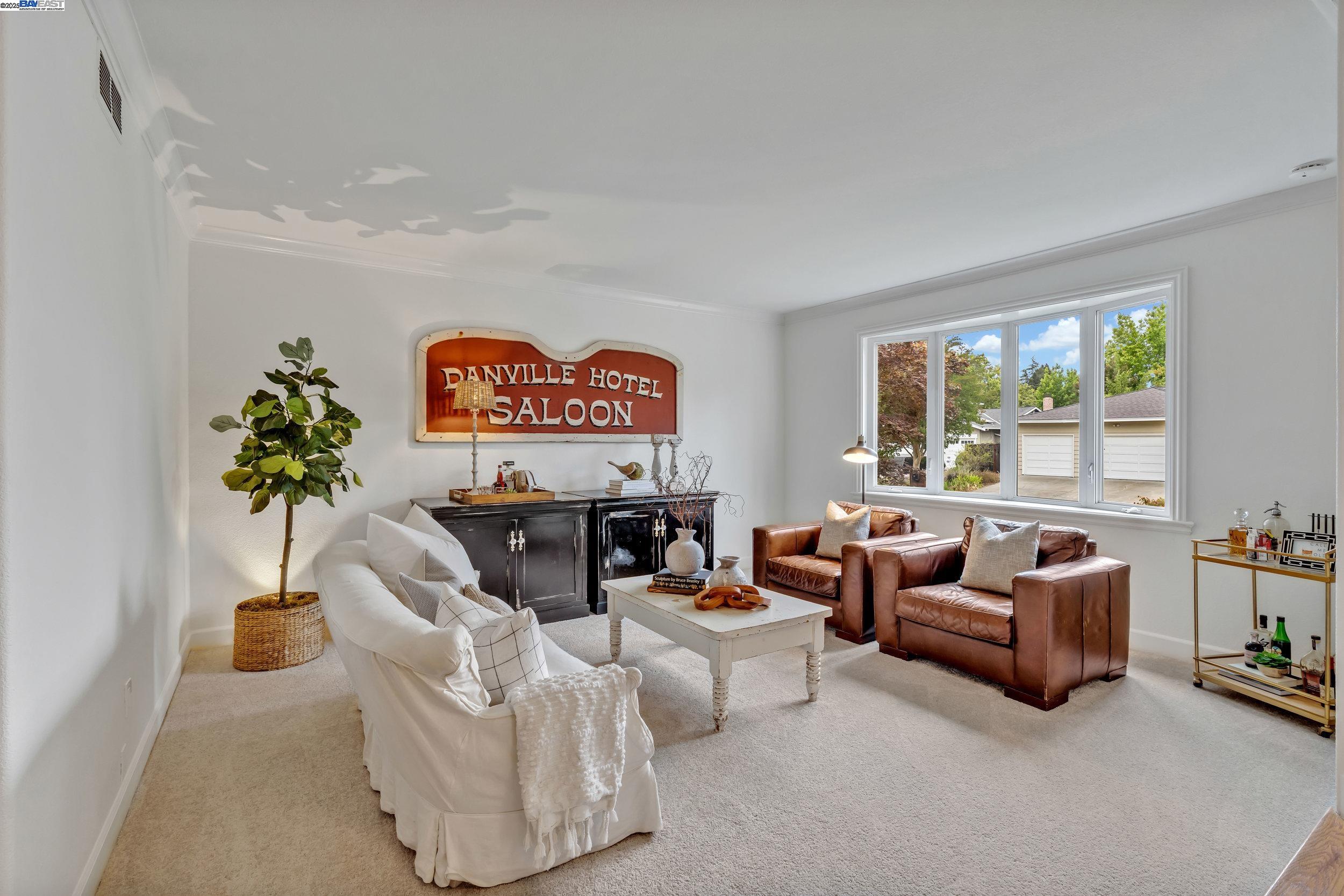 62 Saint Luke Ct, Danville, California 94526, 4 Bedrooms Bedrooms, 9 Rooms Rooms,2 BathroomsBathrooms,Residential,For Sale,62 Saint Luke Ct,41105854