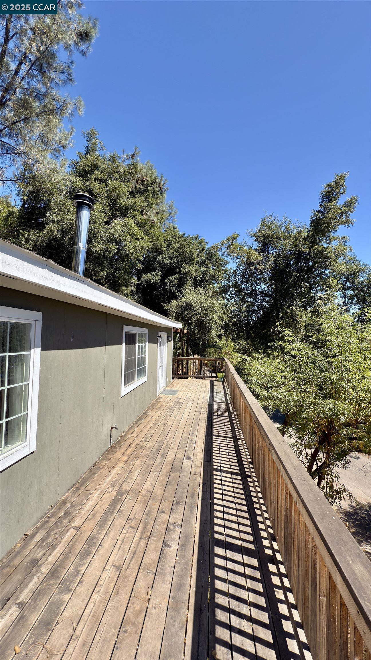 Detail Gallery Image 3 of 17 For 5935 Sunrise Ct, Lower Lake,  CA 95457 - 3 Beds | 2 Baths