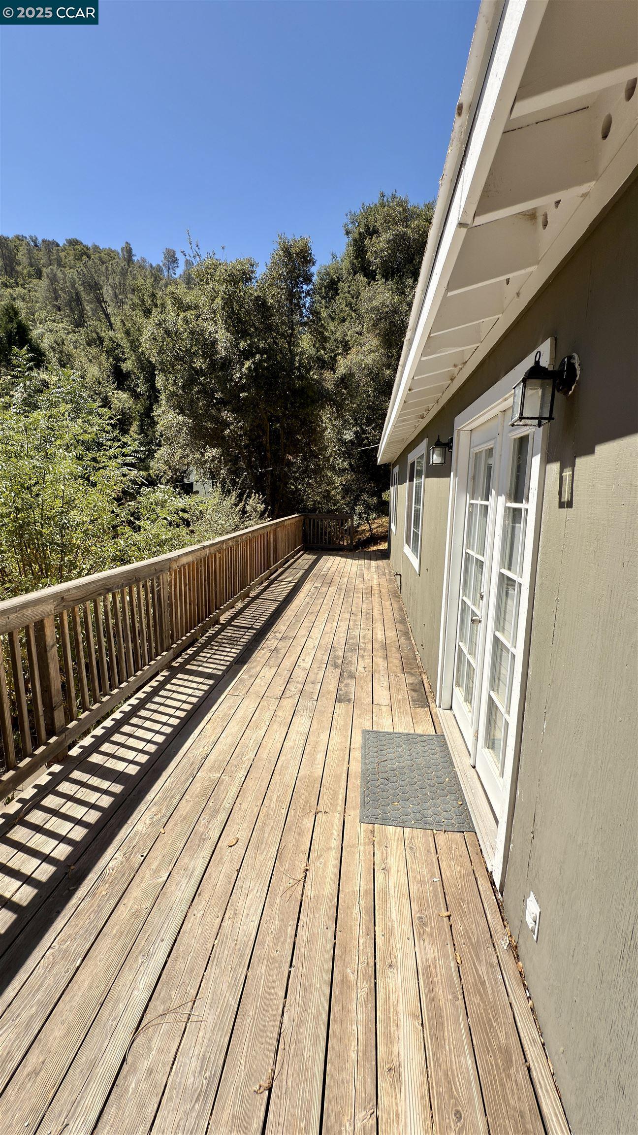 Detail Gallery Image 4 of 17 For 5935 Sunrise Ct, Lower Lake,  CA 95457 - 3 Beds | 2 Baths