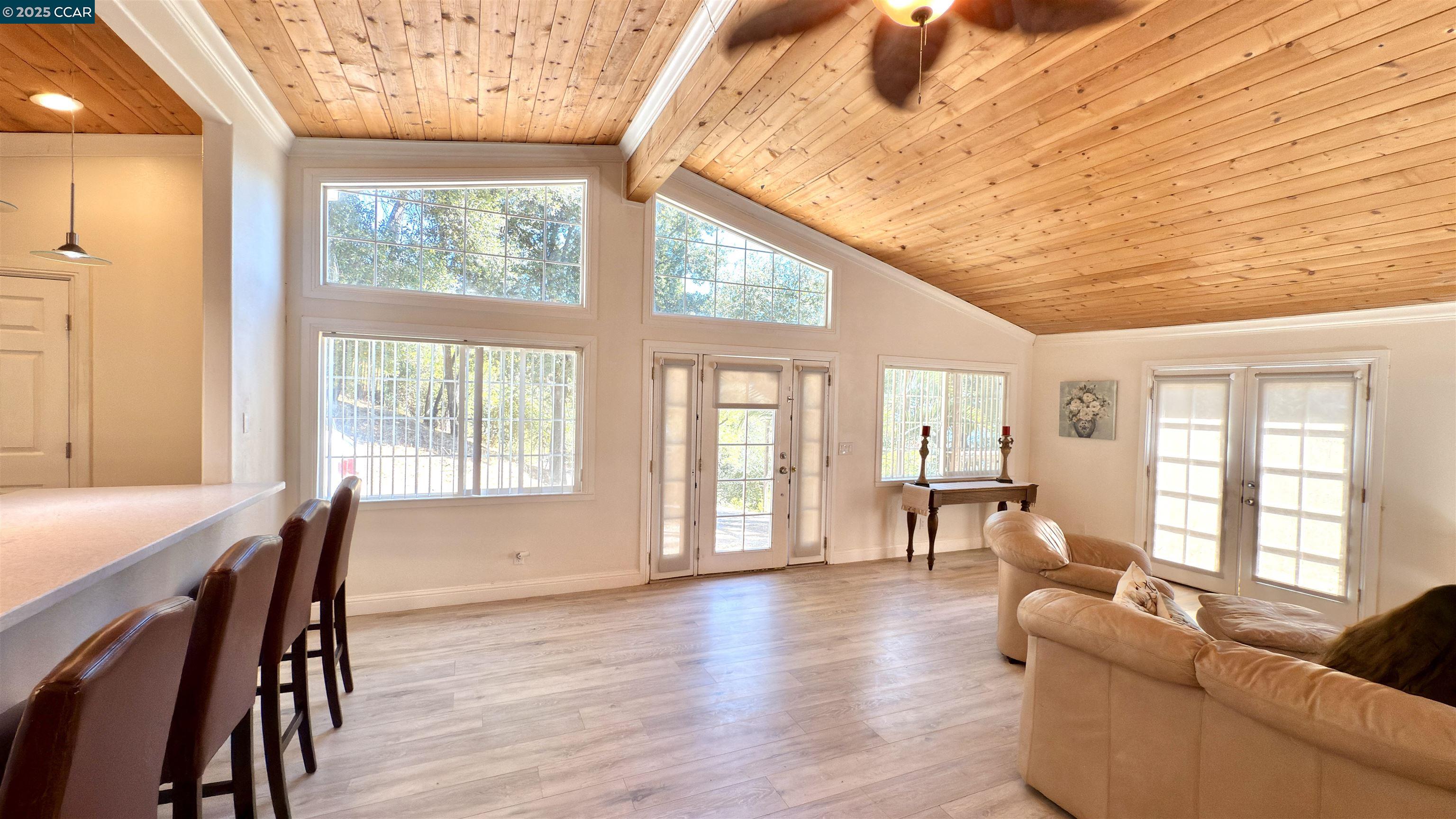 Detail Gallery Image 8 of 17 For 5935 Sunrise Ct, Lower Lake,  CA 95457 - 3 Beds | 2 Baths