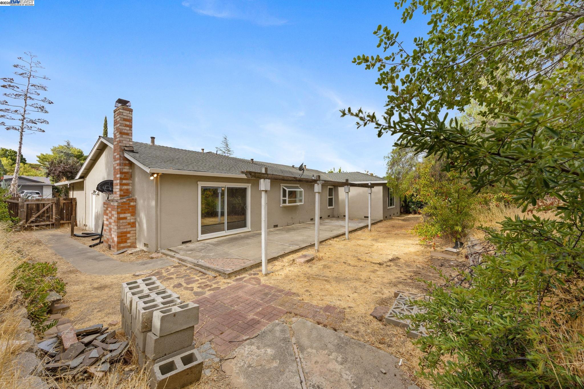 Detail Gallery Image 27 of 33 For 4321 Kingswood Dr, Concord,  CA 94518 - 4 Beds | 3 Baths