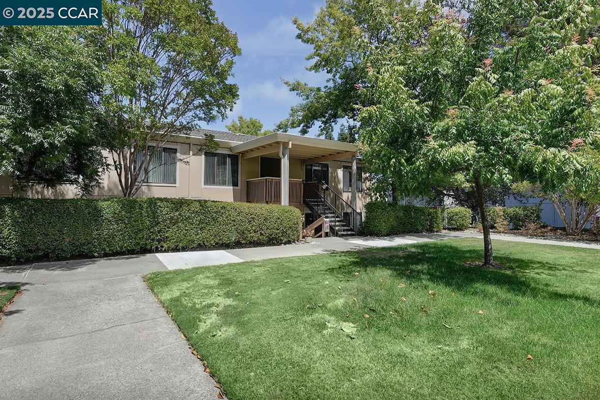 MLS: 41105858 Condo For Sale