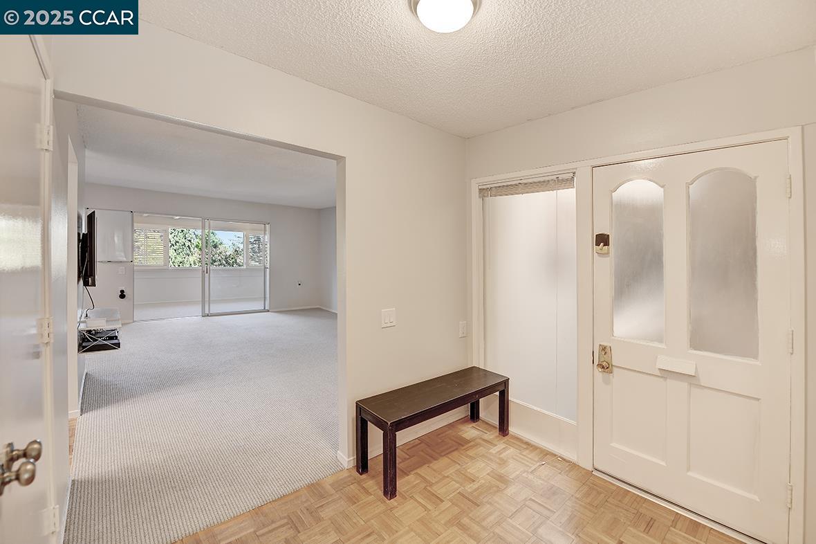 Photo #4: 41105858 Listing 
