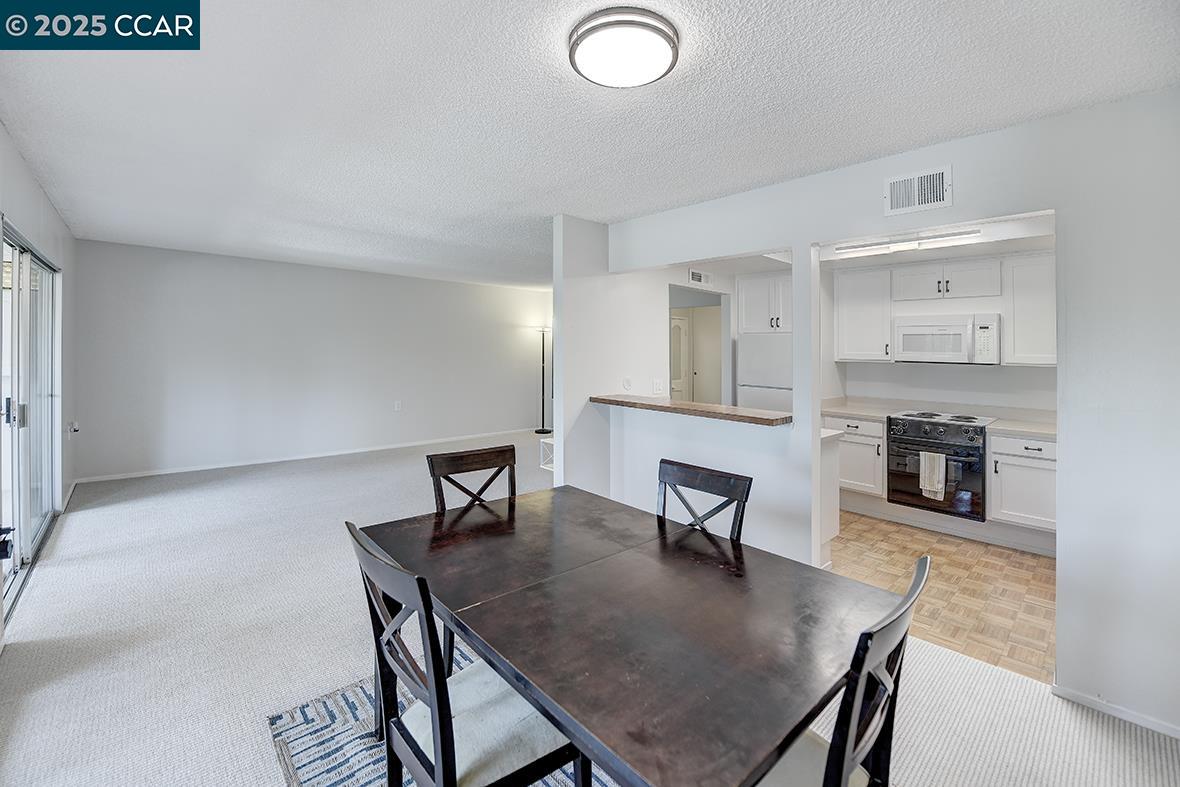 Photo #7: 41105858 Listing: Photo #7