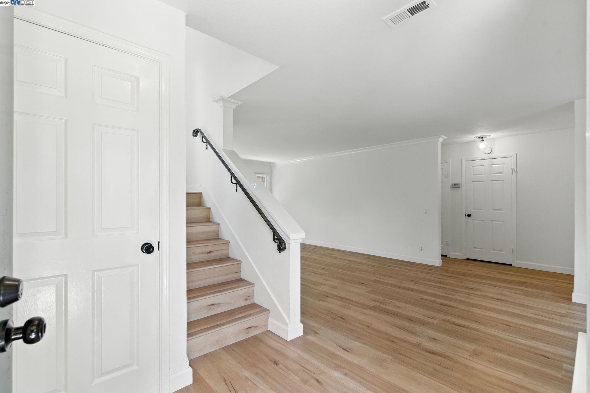 Photo #2: 41105862 Listing 