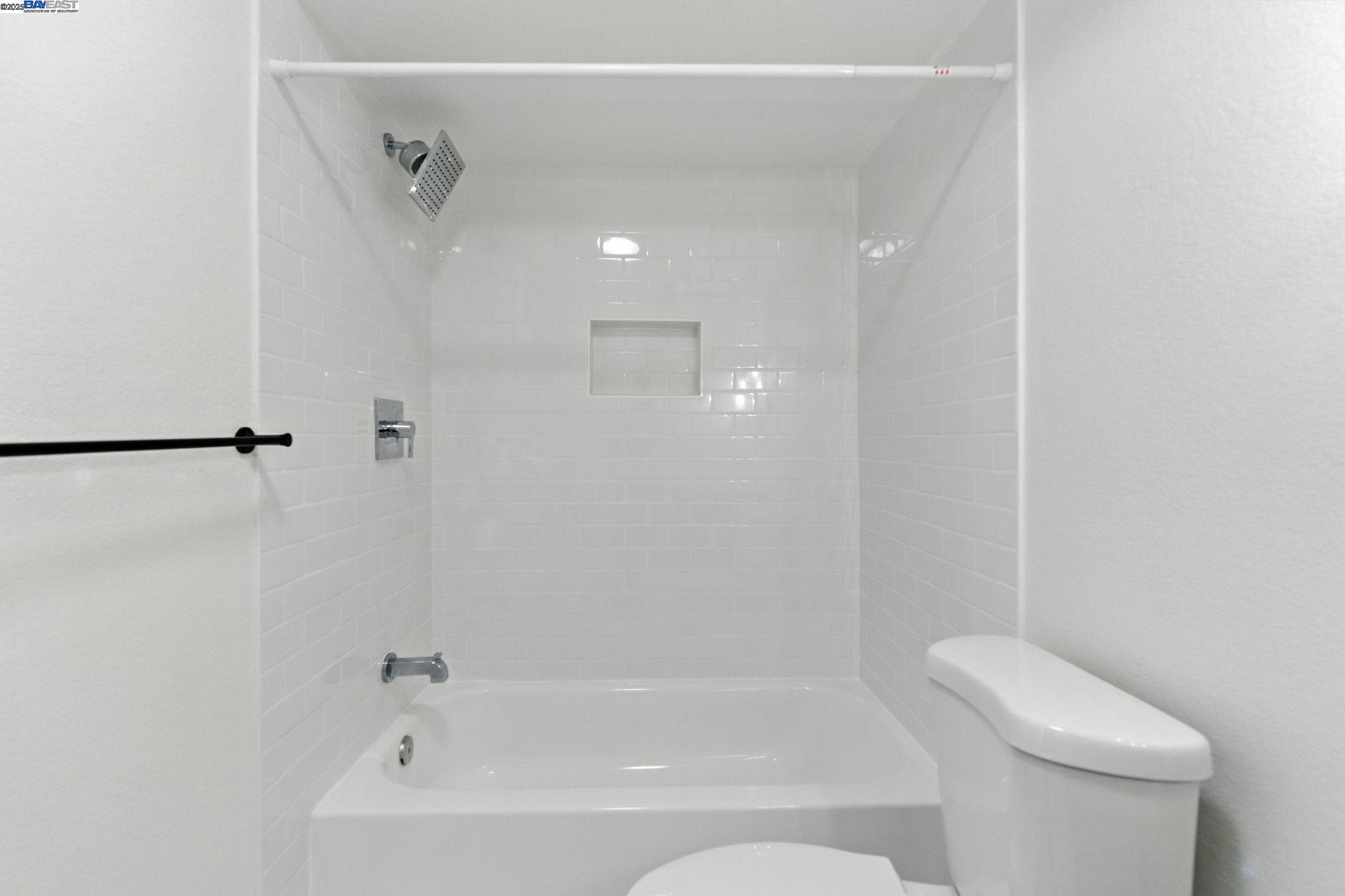 Photo #15: 41105862 Listing: Photo #15