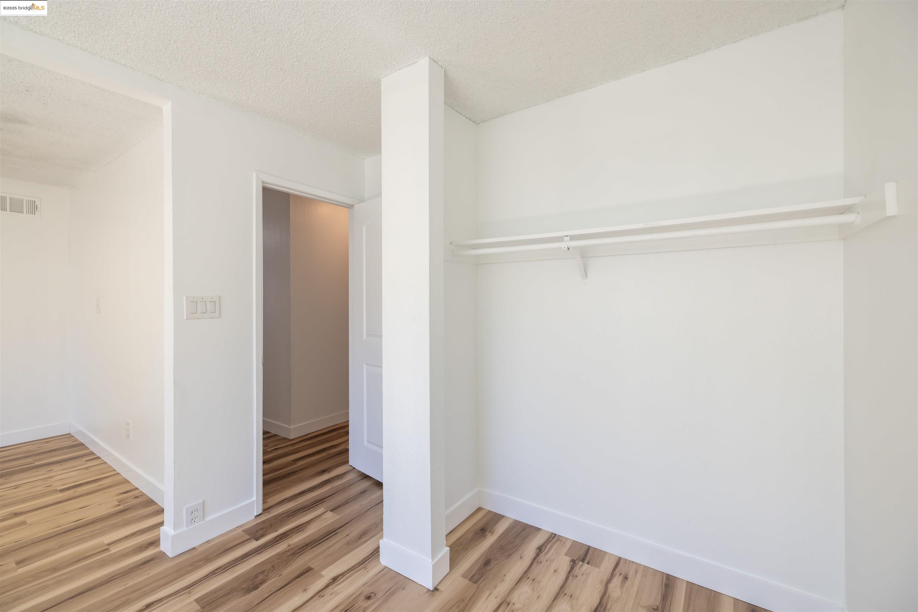 Detail Gallery Image 27 of 59 For 1813 Hanlon Way, Pittsburg,  CA 94565 - 4 Beds | 1/1 Baths